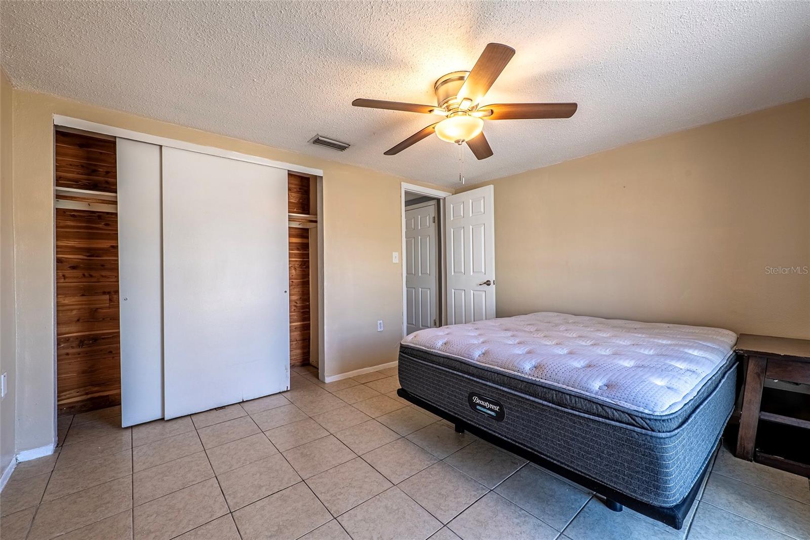 REGENCY PARK - Residential