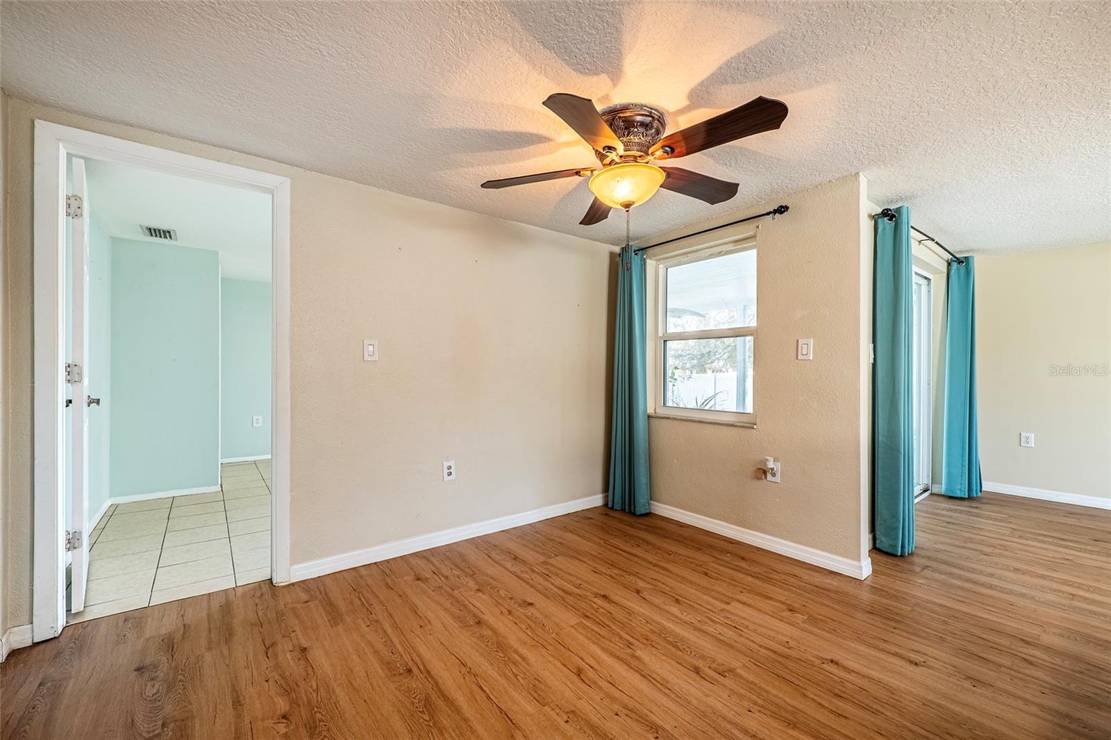 REGENCY PARK - Residential