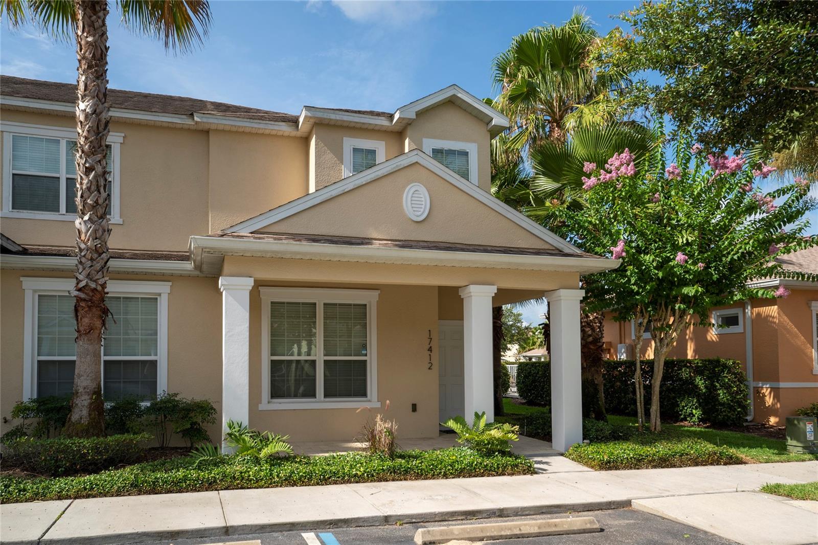 Welcome to this beautifully updated and fully furnished 3BR/3BA corner townhome, perfectly located in the desirable Serenity at Silver Creek community — just steps from the clubhouse, resort pool, and spa.
Freshly painted and thoughtfully upgraded, this residence offers over 1,500 sq. ft. of stylish, low-maintenance living. With a private heated pool, modern finishes, and flexible lease options, it’s an excellent choice for families, professionals, or Disney employees seeking shared housing close to work.
Fully furnished with modern, high-quality furniture — move-in ready, 3 spacious bedrooms / 3 full bathrooms (ideal for shared living), Fresh interior paint throughout. Private heated pool with screened enclosure & newer pool heater, No carpet — ceramic tile and luxury vinyl plank flooring, including stairs, Modern front-load washer & dryer. New air conditioning system. Corner unit with extra privacy, abundant natural light, and direct access to clubhouse & gym. Lease includes water service and pool maintenance. Assigned parking space + availability of a second unnumbered parking spot, Flexible lease terms: 6 months or longer
Clubhouse with fitness center and game room, Large resort-style swimming pool & relaxing spa, Playground and walking paths
?? Prime Location: Only 15 minutes from Disney’s Animal Kingdom, Surrounded by shopping, dining, and services within 2 miles — including Walmart, Publix, Lowe’s, restaurants, and more, Quick access to US-27, Hwy 192, and SR-429
Excellent rental option for Disney employees or professionals seeking a modern, fully furnished home in a prime location. Schedule your private showing today!