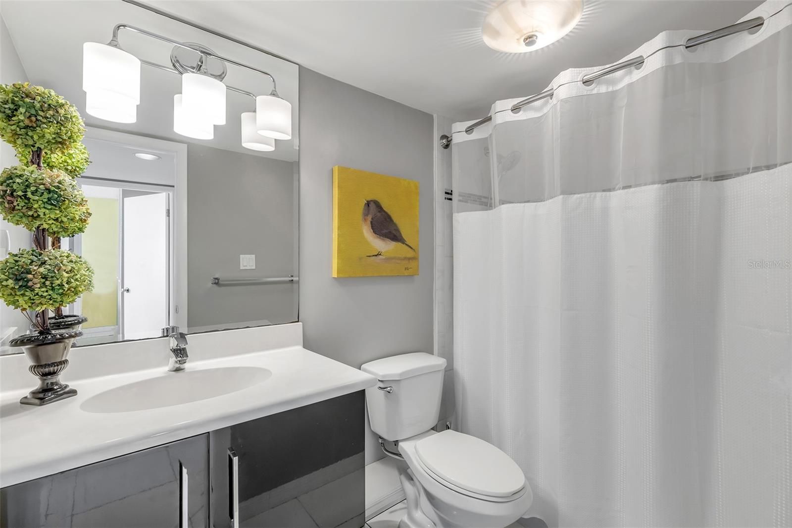 OCEANS 5 - Residential