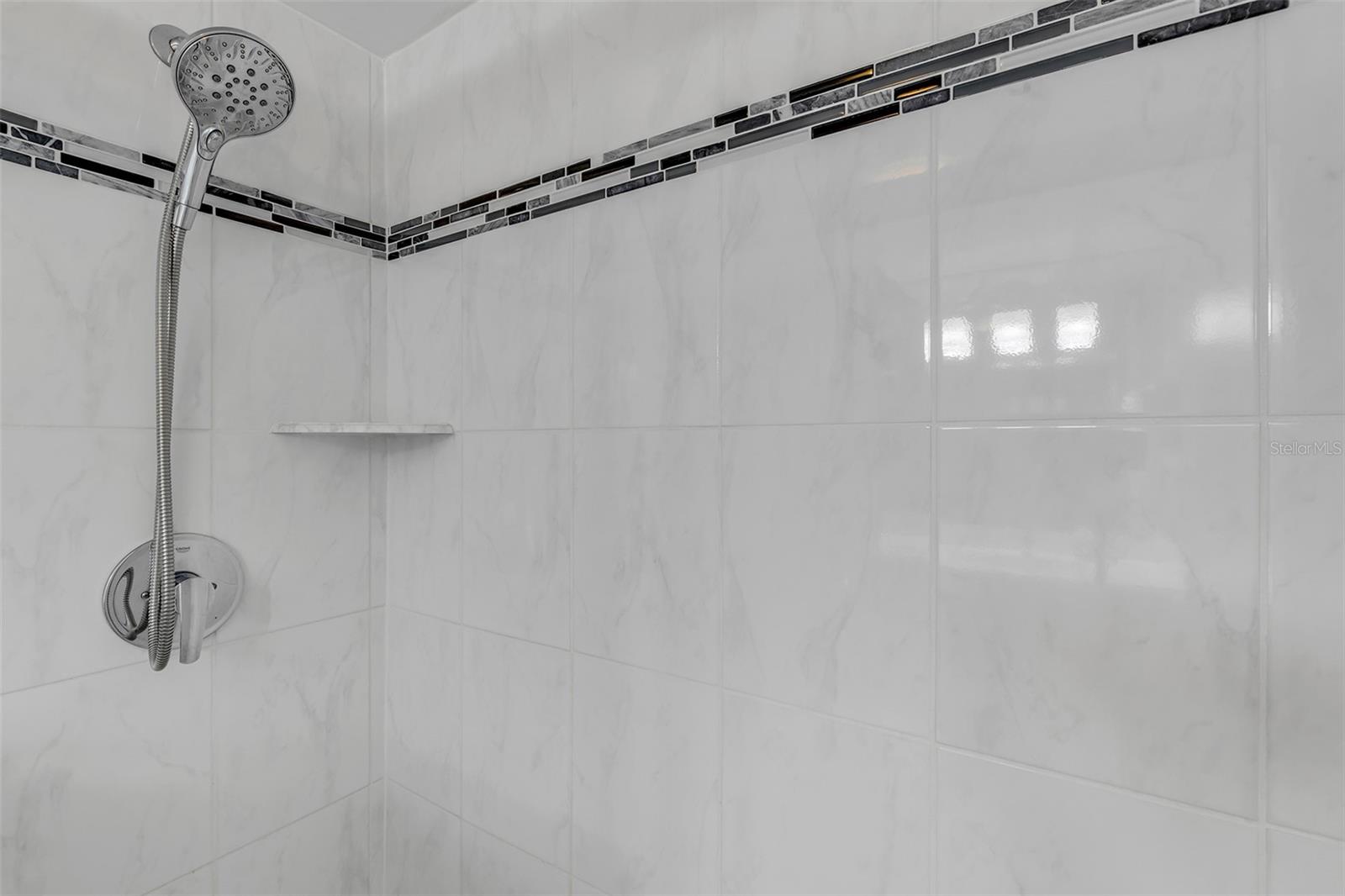 OCEANS 5 - Residential