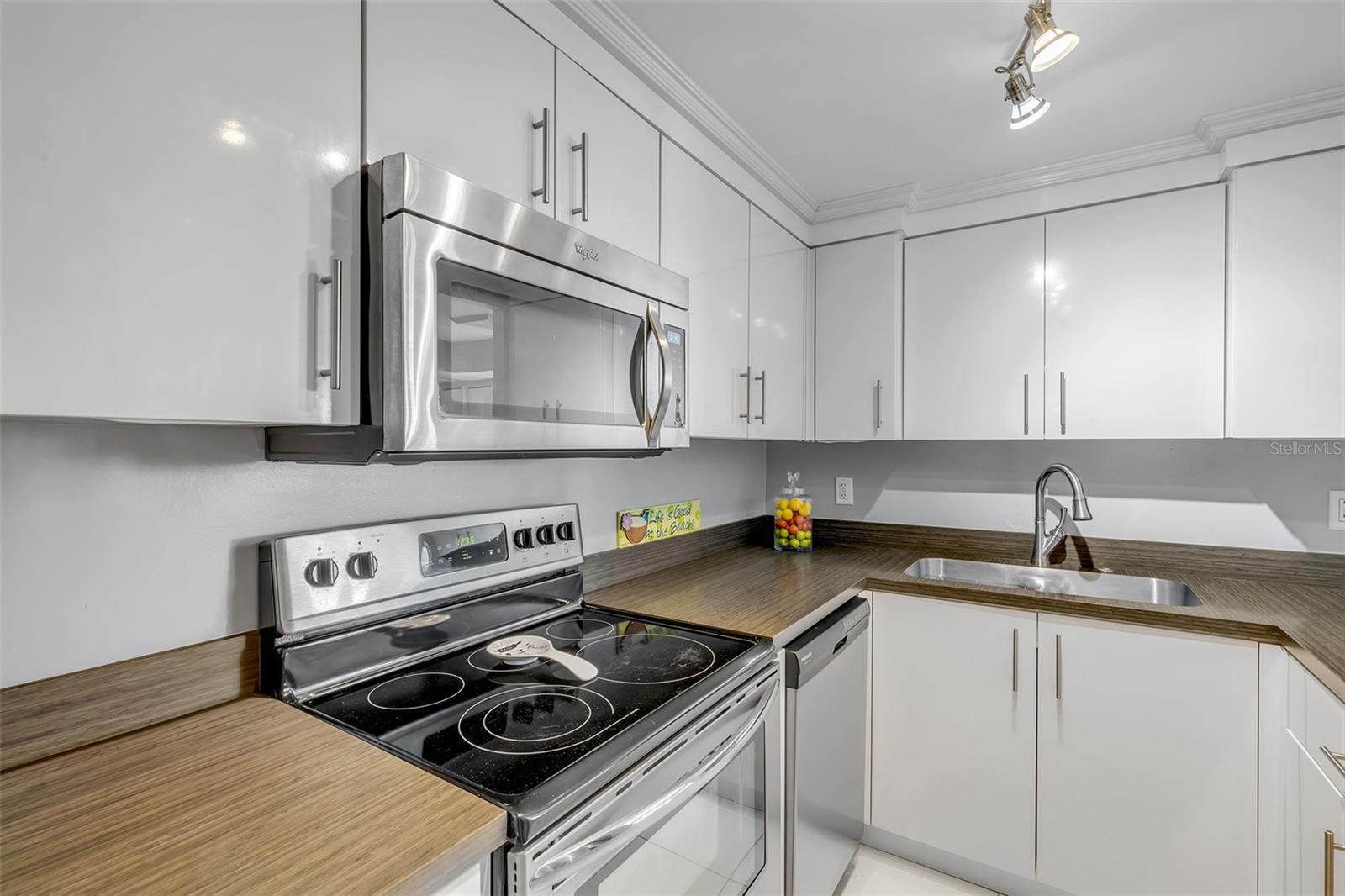 OCEANS 5 - Residential