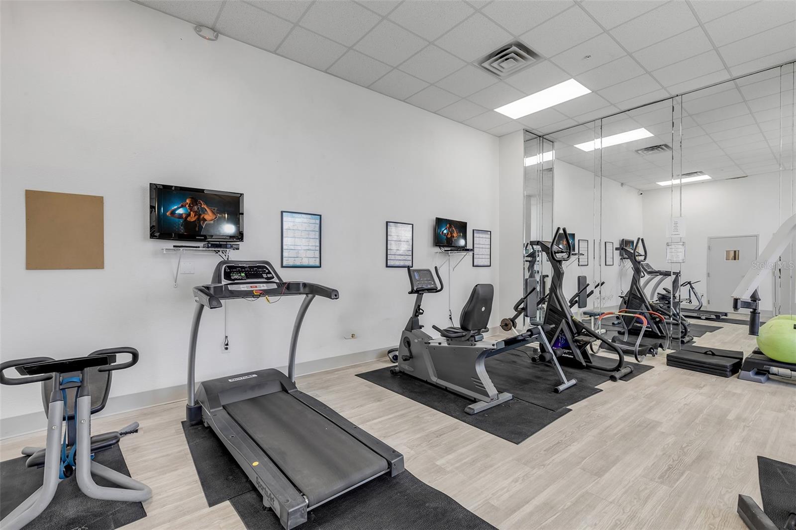 OCEANS 5 - Residential