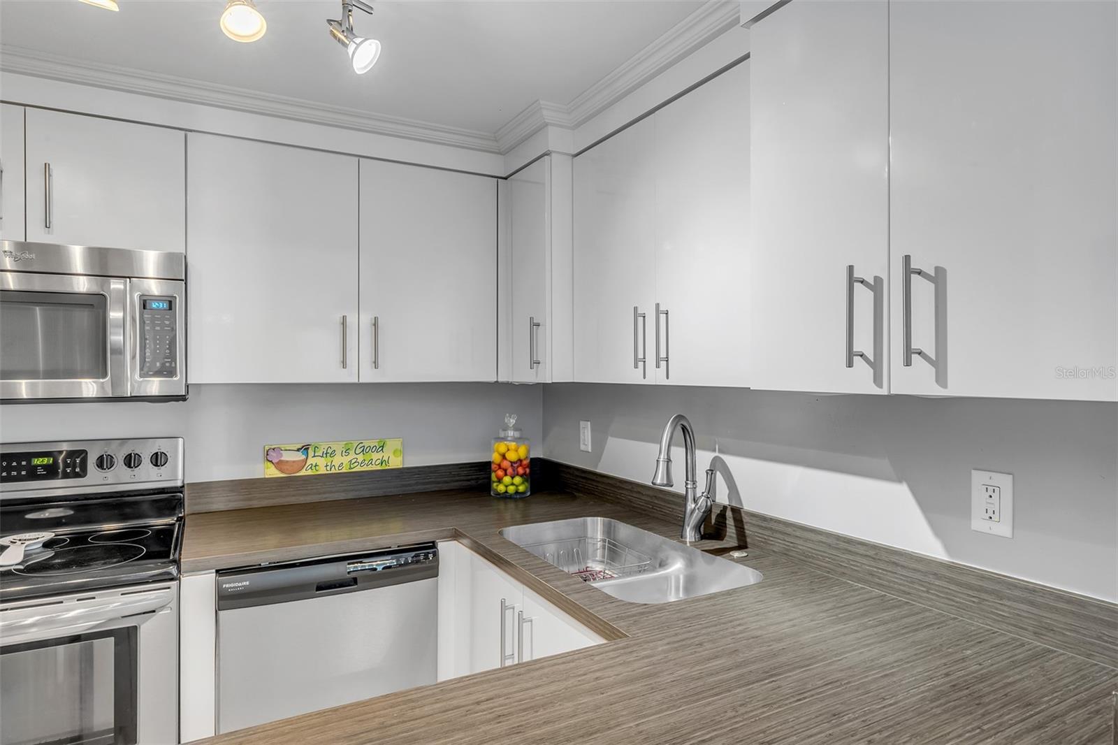 OCEANS 5 - Residential