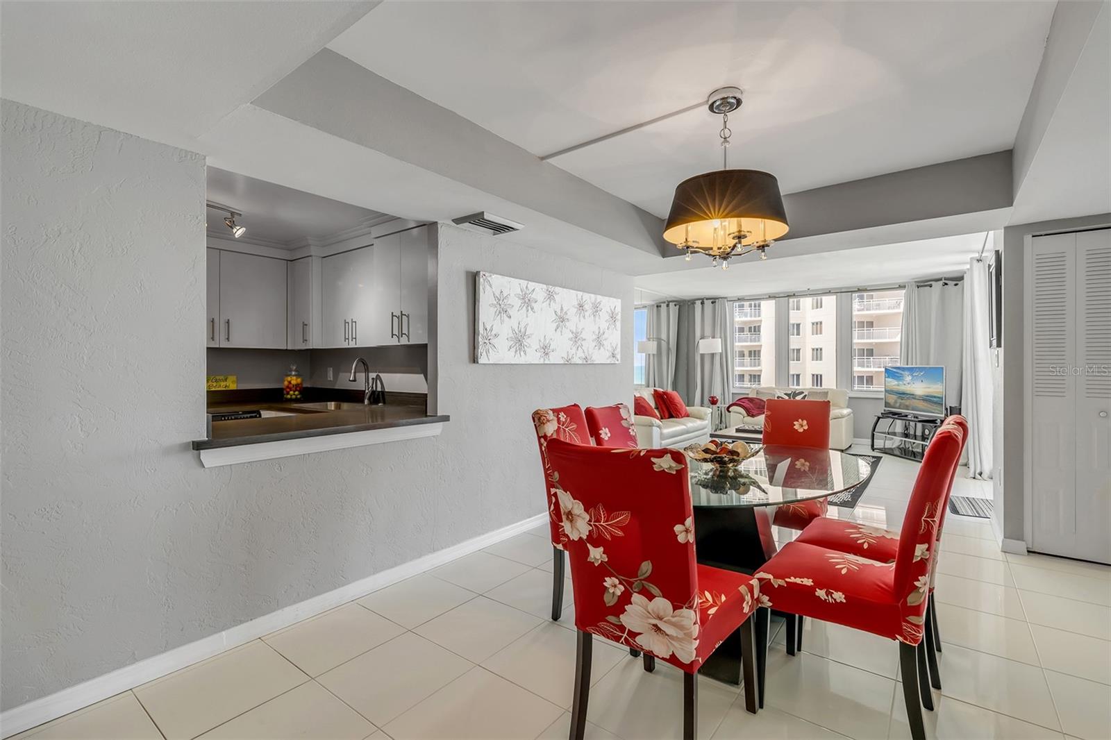 OCEANS 5 - Residential