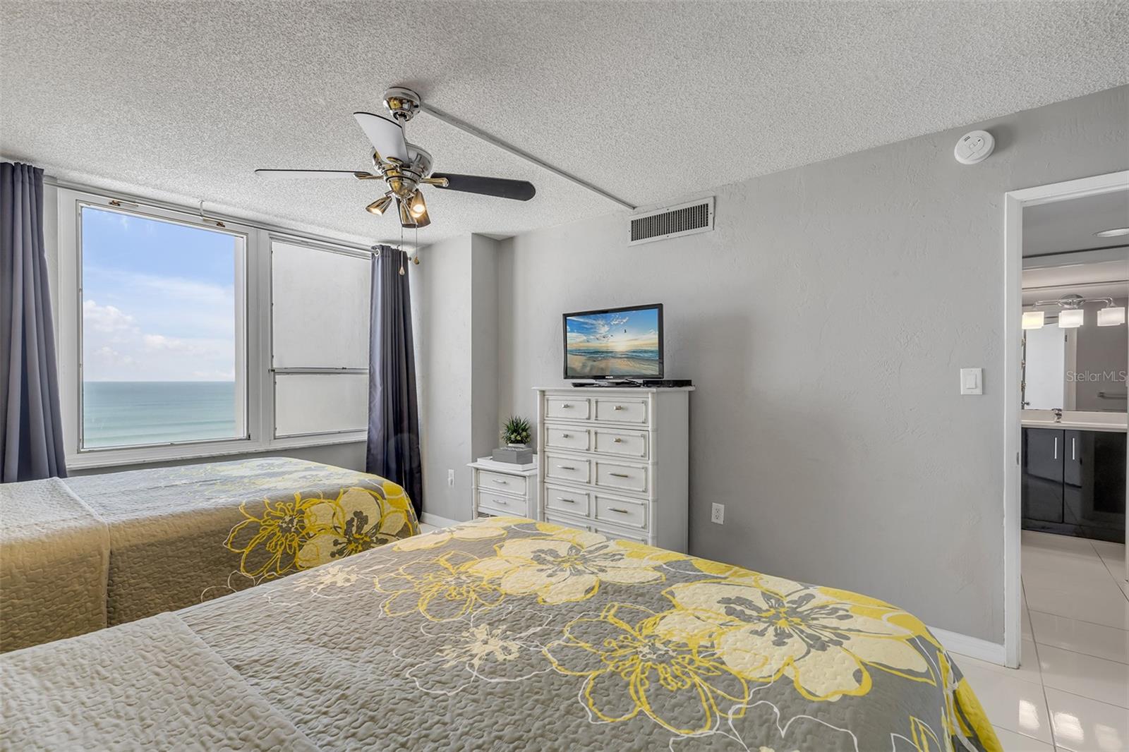 OCEANS 5 - Residential