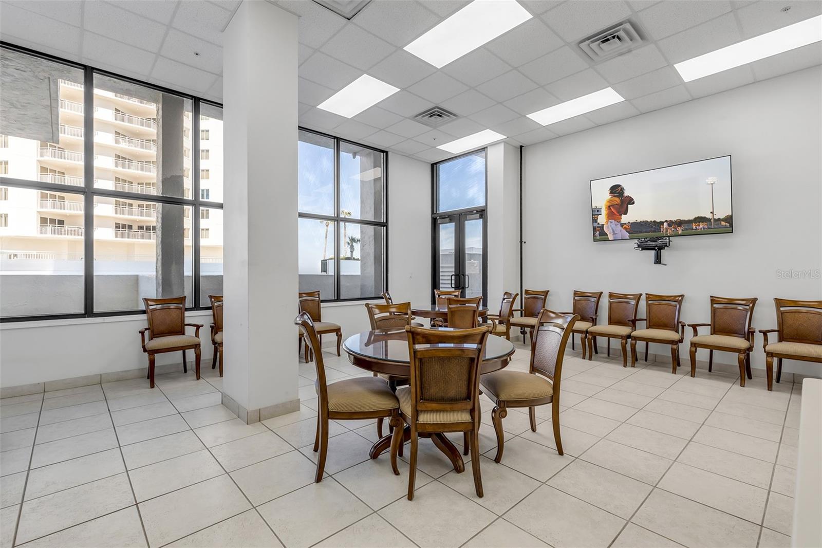 OCEANS 5 - Residential