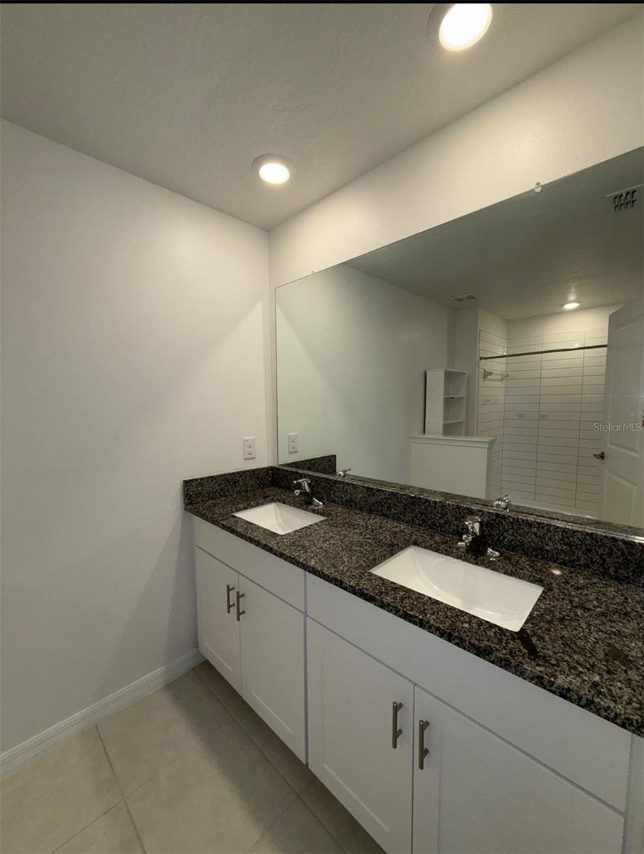 MIRADA PCLS 8A & 8B - Residential Lease