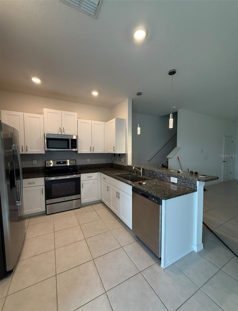 MIRADA PCLS 8A & 8B - Residential Lease