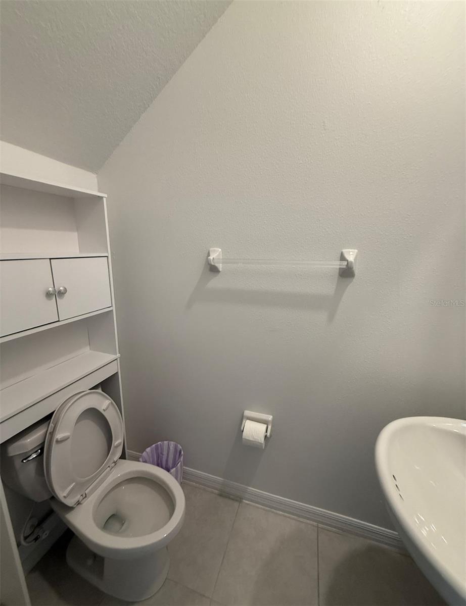 MIRADA PCLS 8A & 8B - Residential Lease