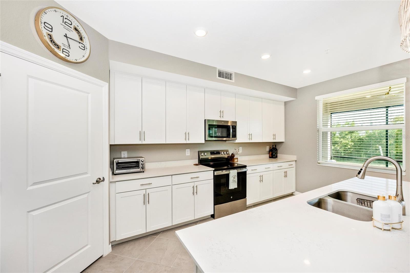 WELLEN PARK GOLF & COUNTRY CLUB - Residential