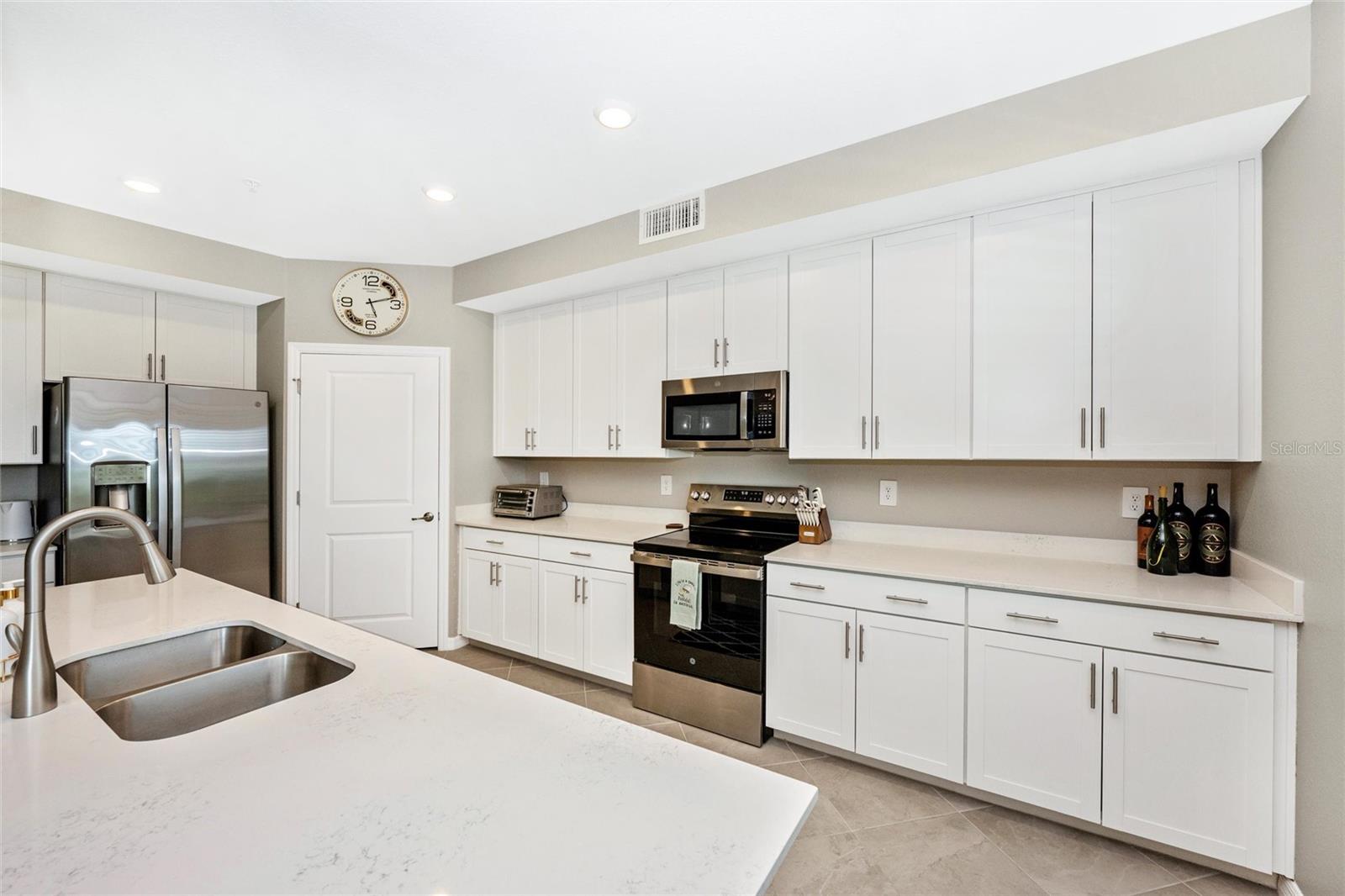 WELLEN PARK GOLF & COUNTRY CLUB - Residential