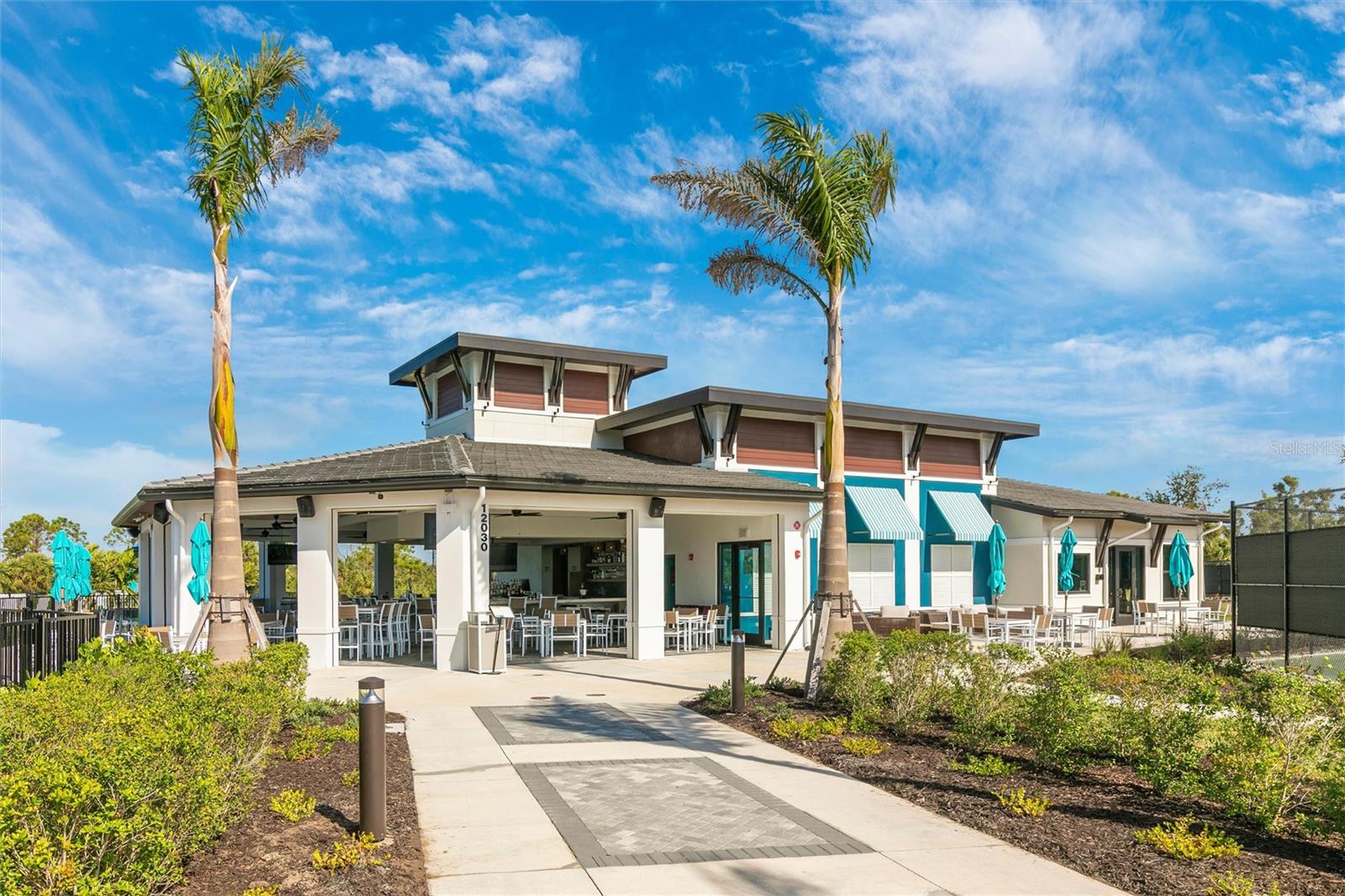 WELLEN PARK GOLF & COUNTRY CLUB - Residential
