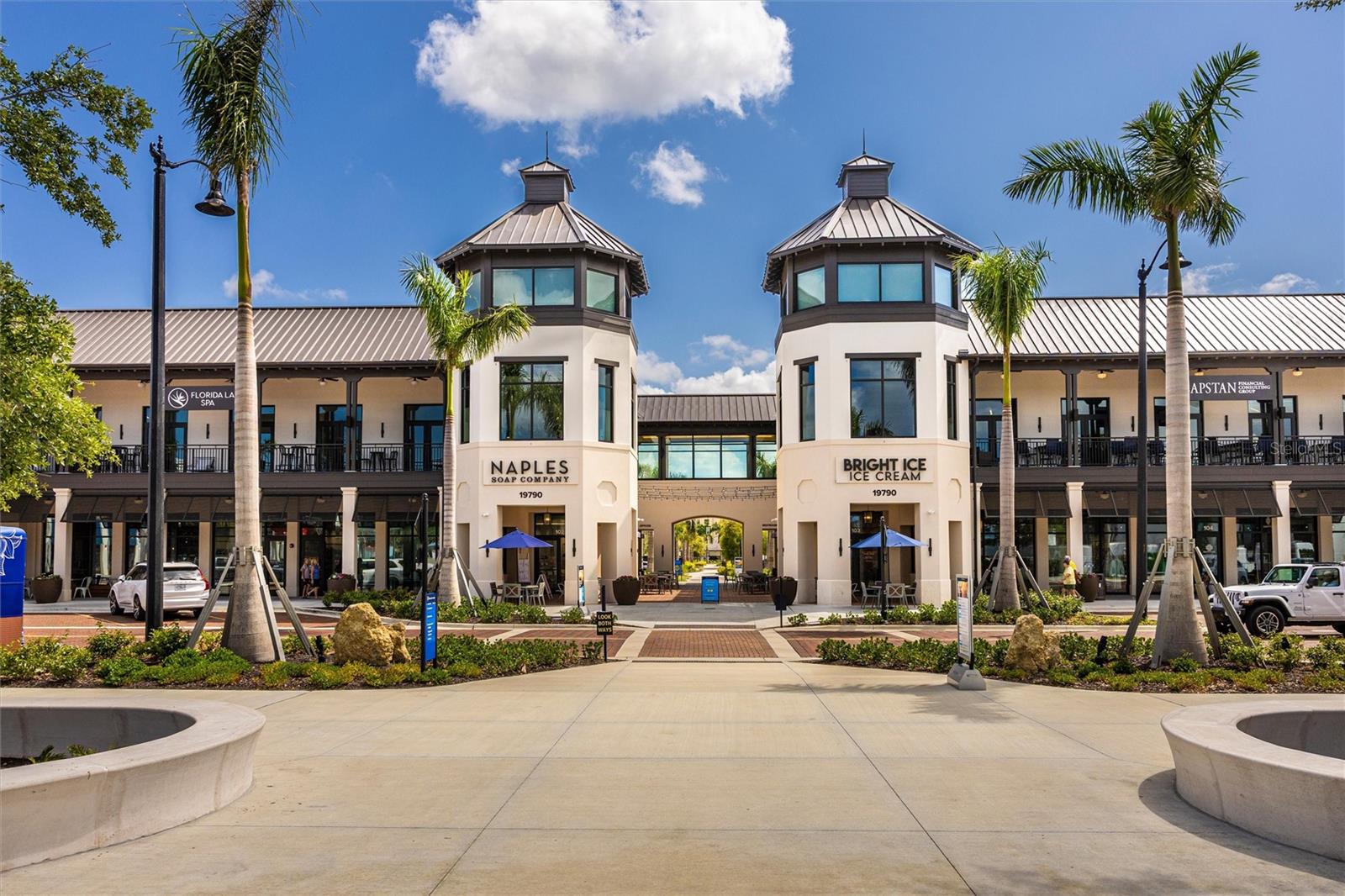 WELLEN PARK GOLF & COUNTRY CLUB - Residential