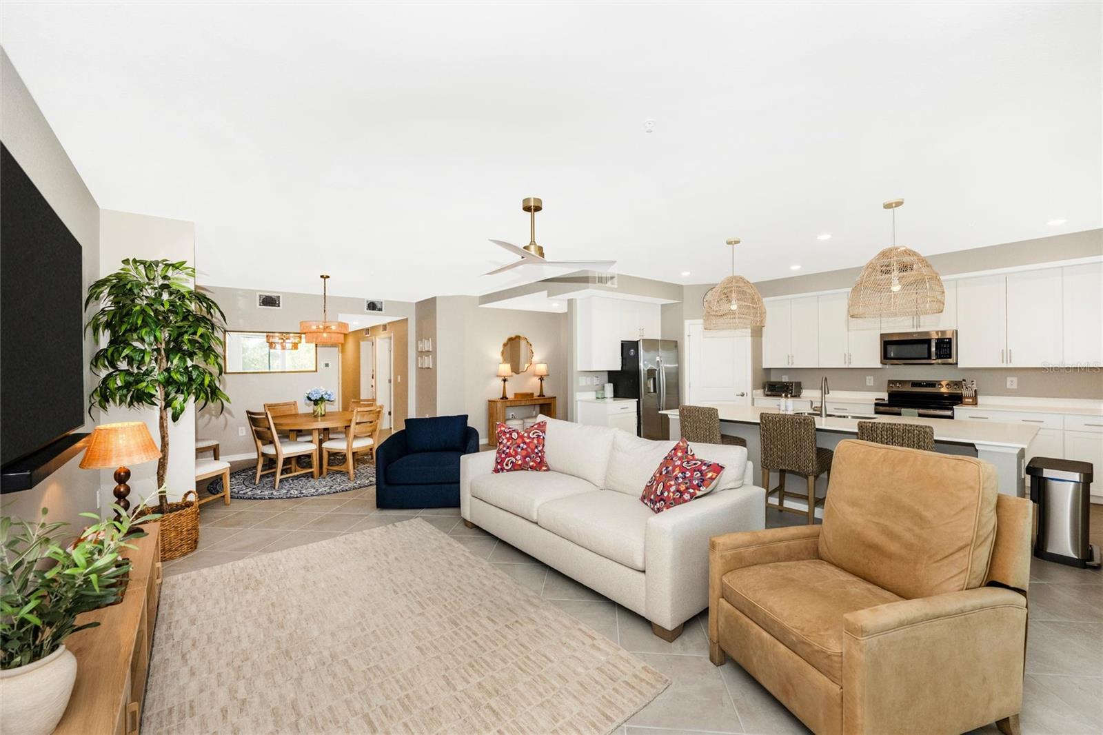 WELLEN PARK GOLF & COUNTRY CLUB - Residential