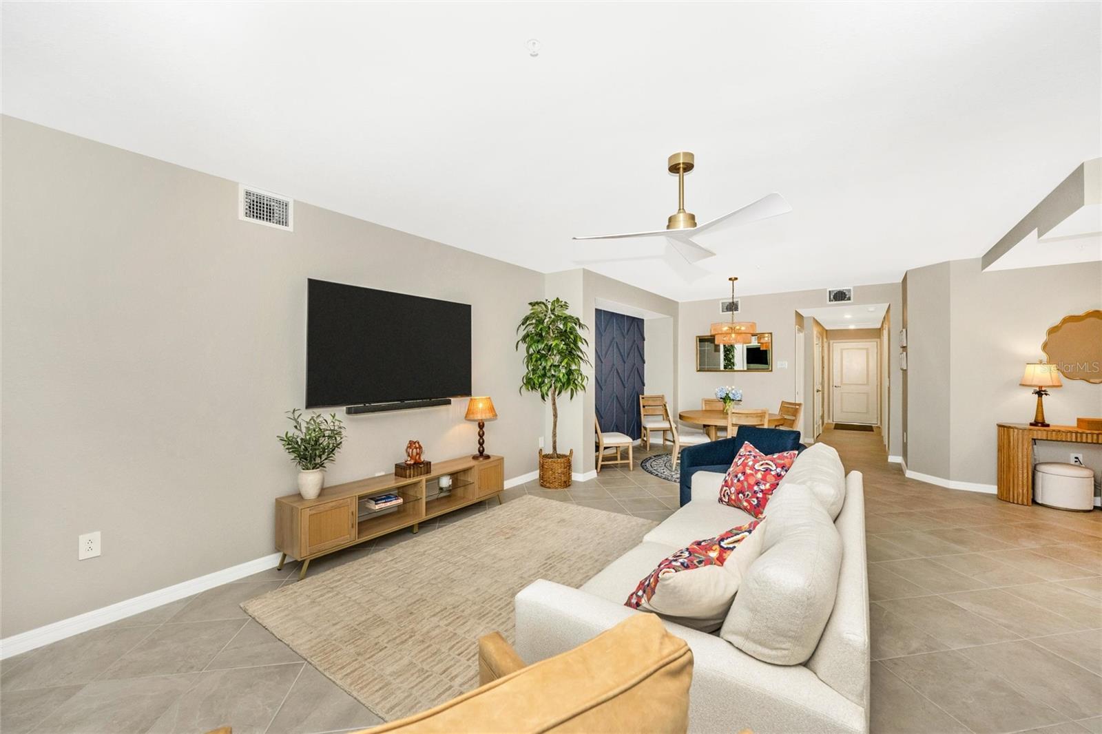 WELLEN PARK GOLF & COUNTRY CLUB - Residential