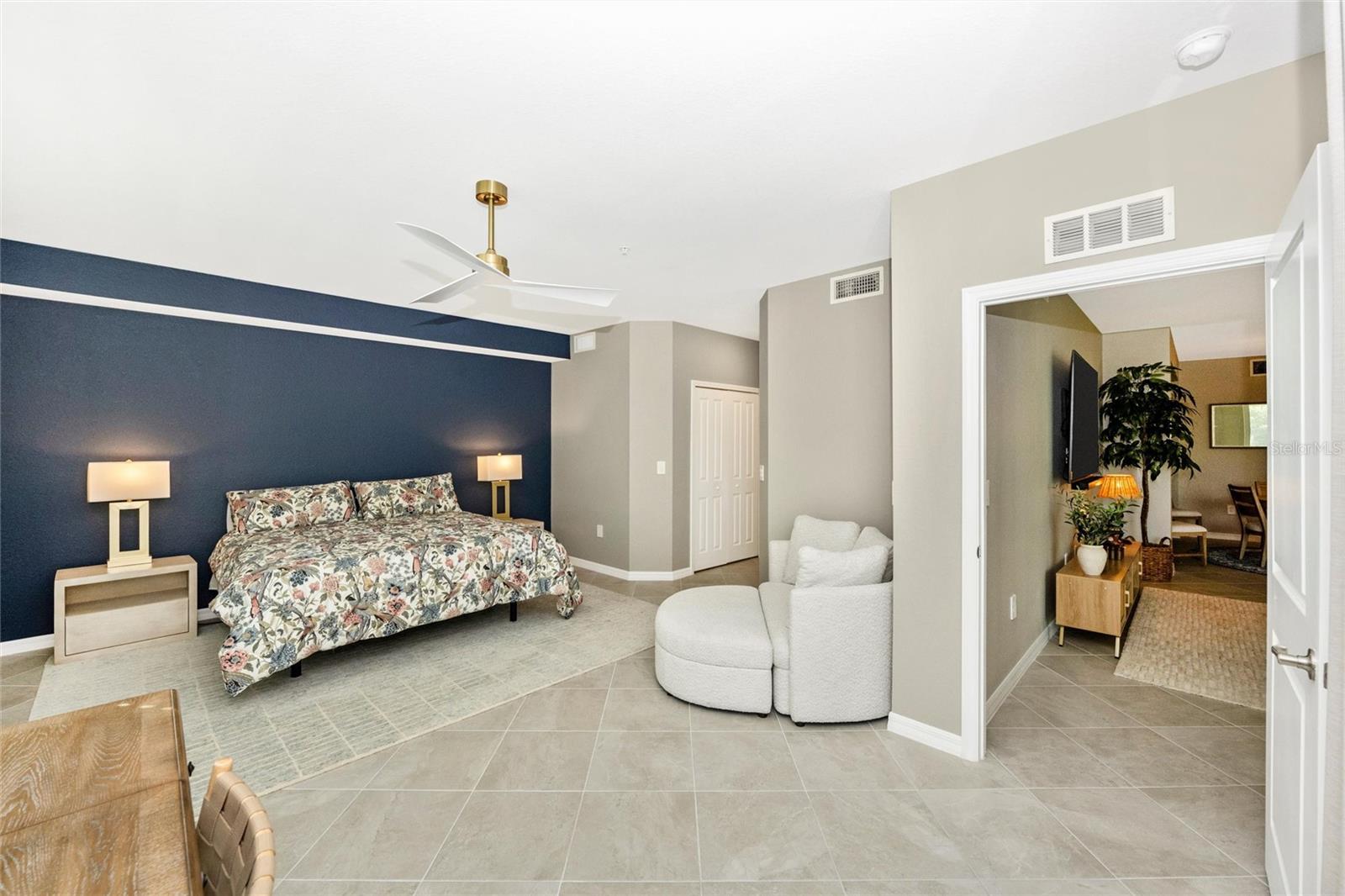 WELLEN PARK GOLF & COUNTRY CLUB - Residential