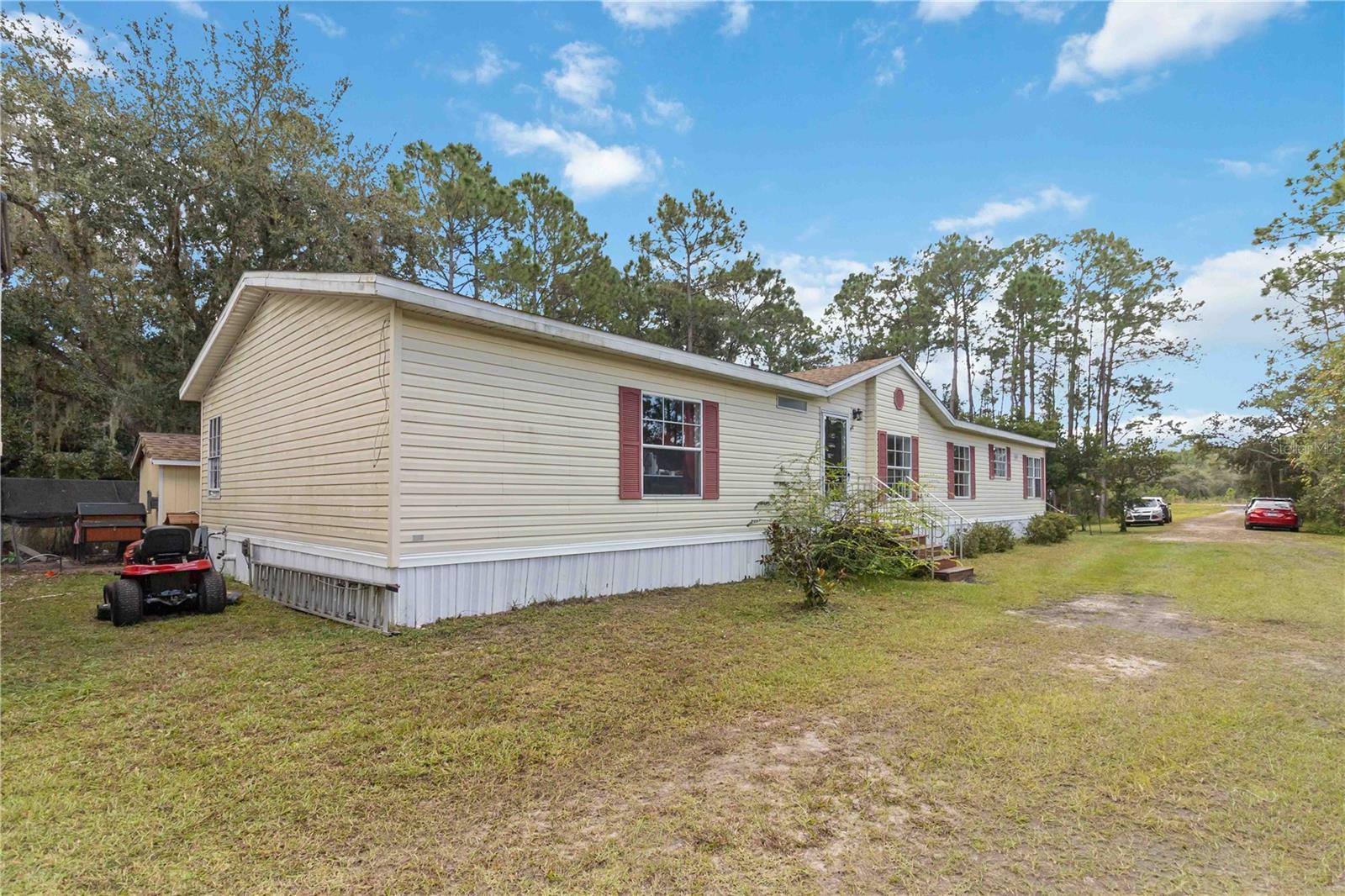 NEW EDEN ON THE LAKES UNIT 6 - Residential