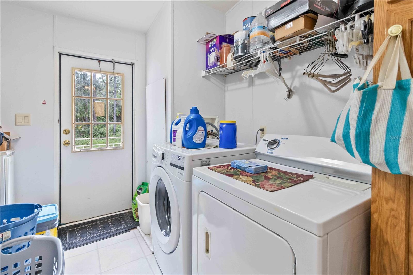 NEW EDEN ON THE LAKES UNIT 6 - Residential