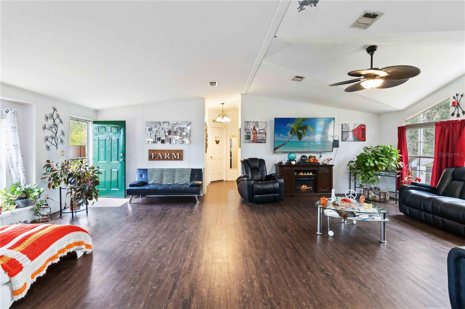 NEW EDEN ON THE LAKES UNIT 6 - Residential