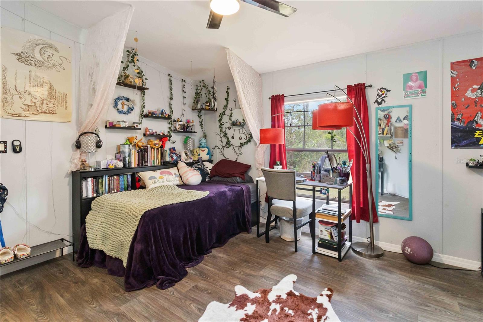 NEW EDEN ON THE LAKES UNIT 6 - Residential