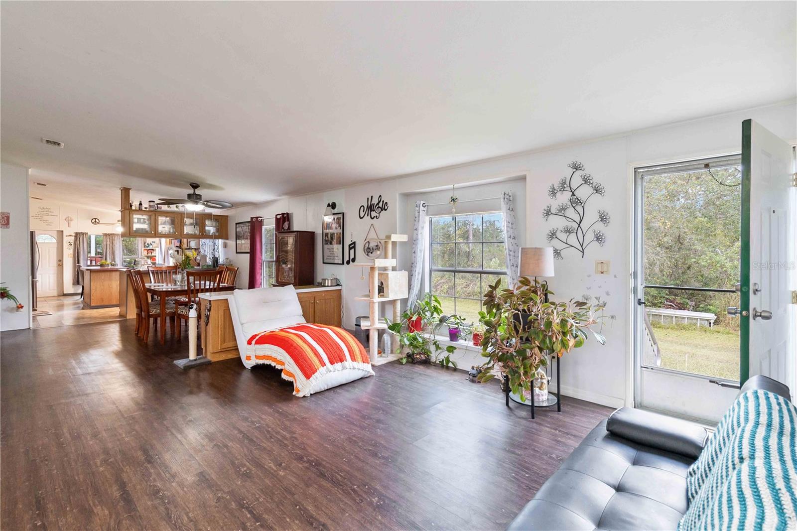 NEW EDEN ON THE LAKES UNIT 6 - Residential