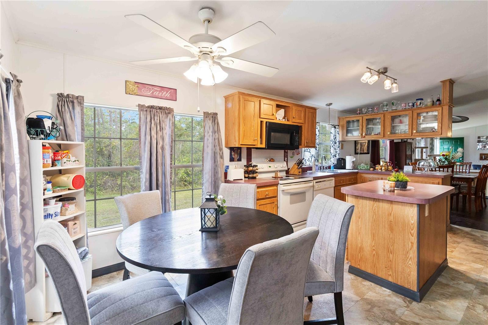 NEW EDEN ON THE LAKES UNIT 6 - Residential