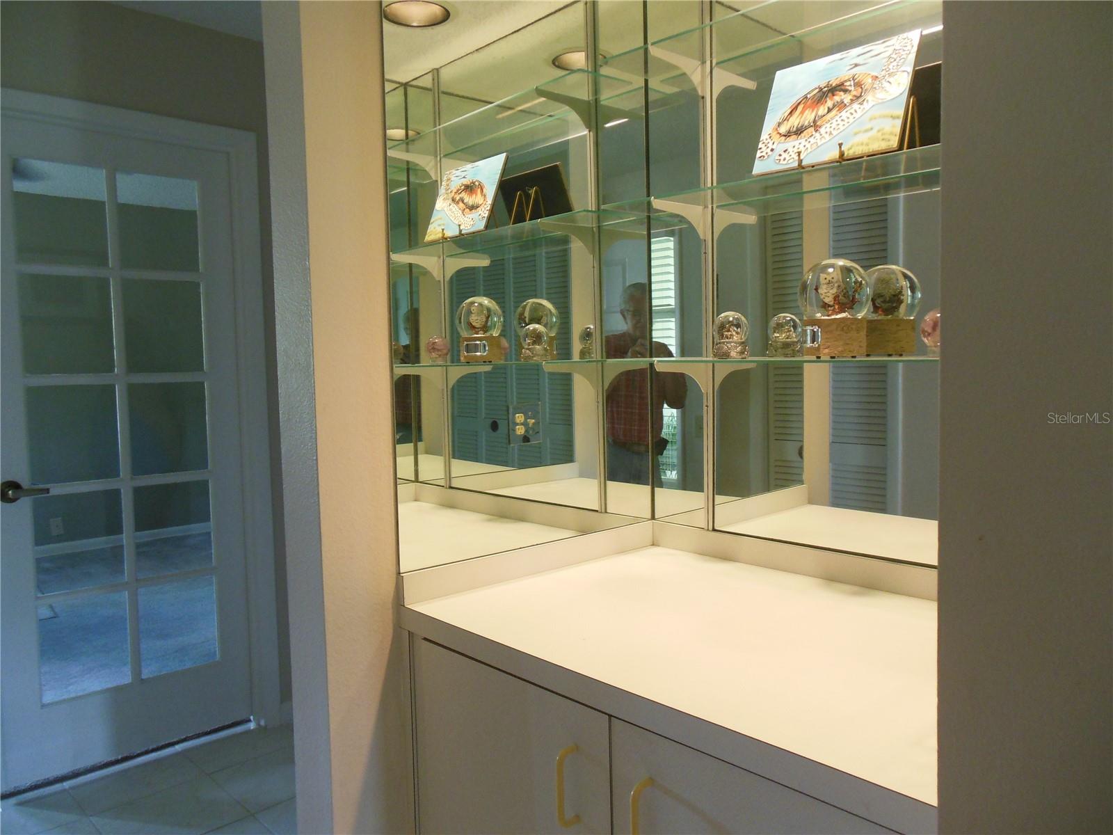 LANDMARK OAKS COND0 - Residential