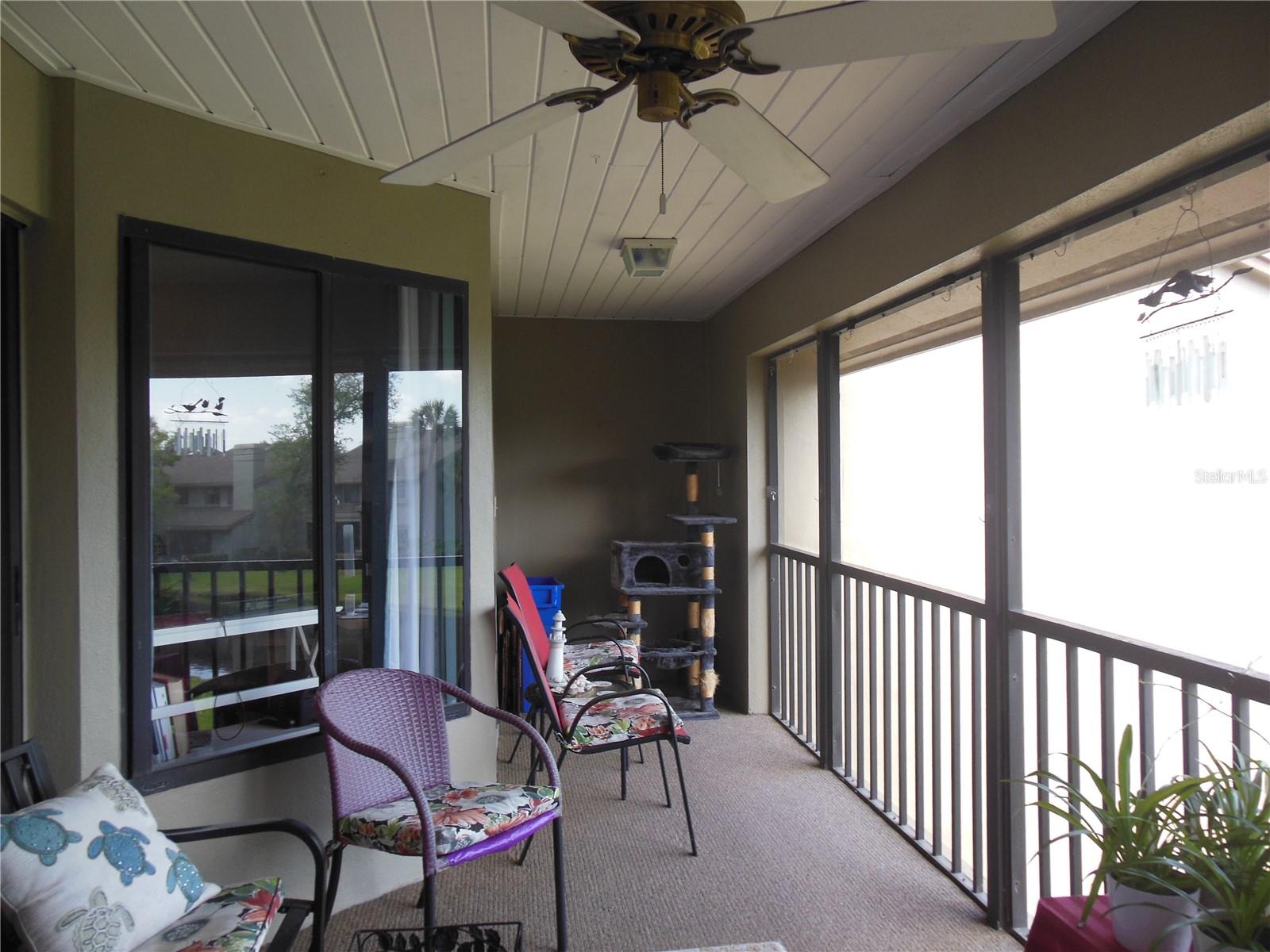 LANDMARK OAKS COND0 - Residential