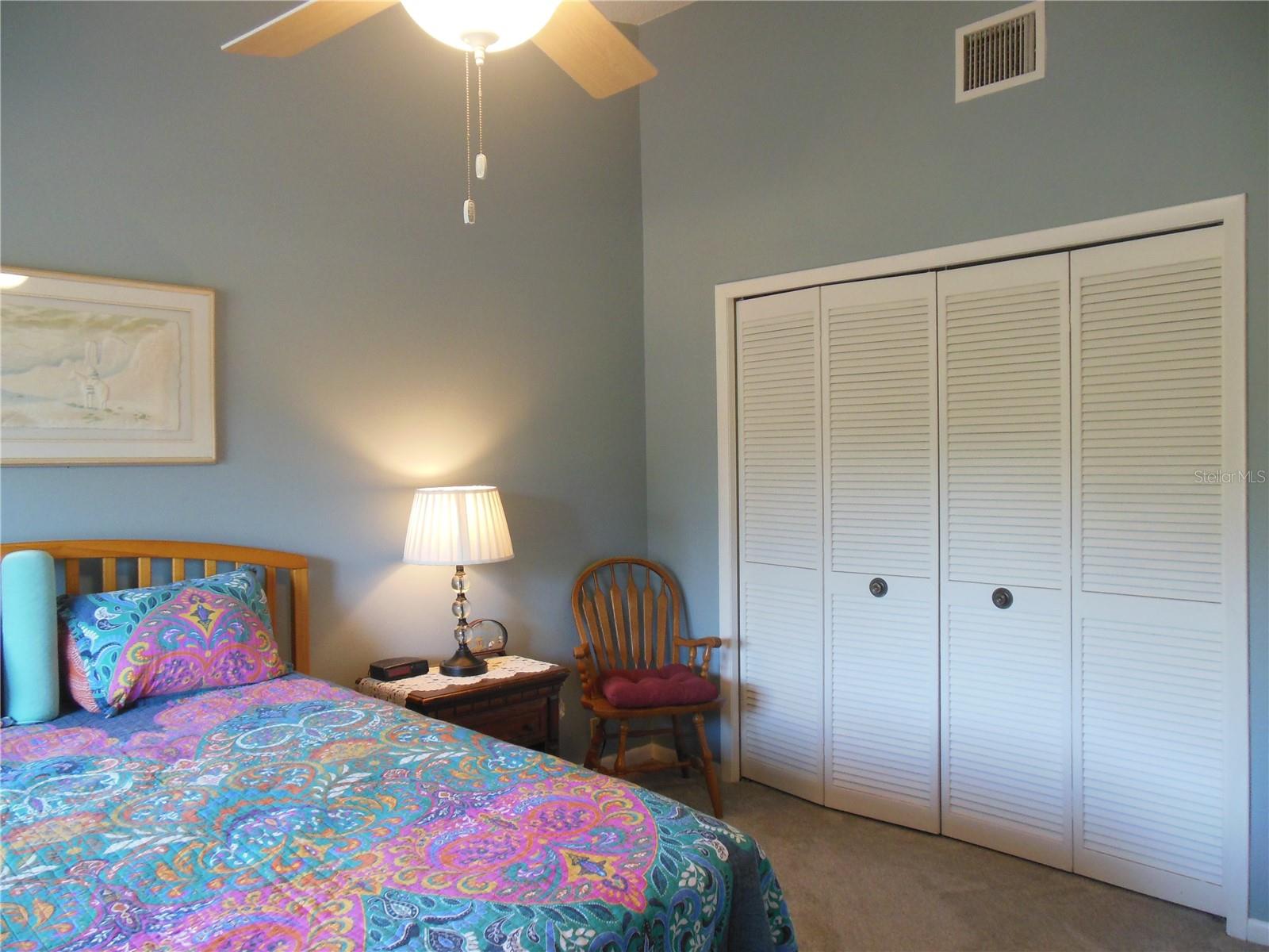 LANDMARK OAKS COND0 - Residential