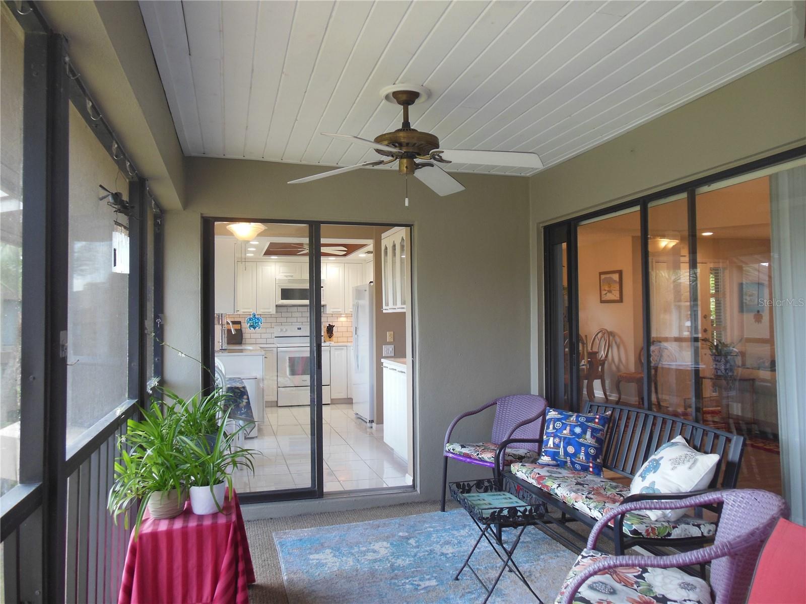 LANDMARK OAKS COND0 - Residential