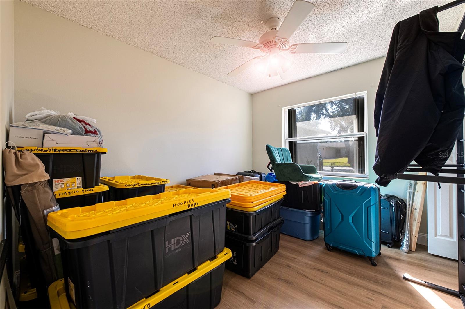 AUTUMN RUN - Residential