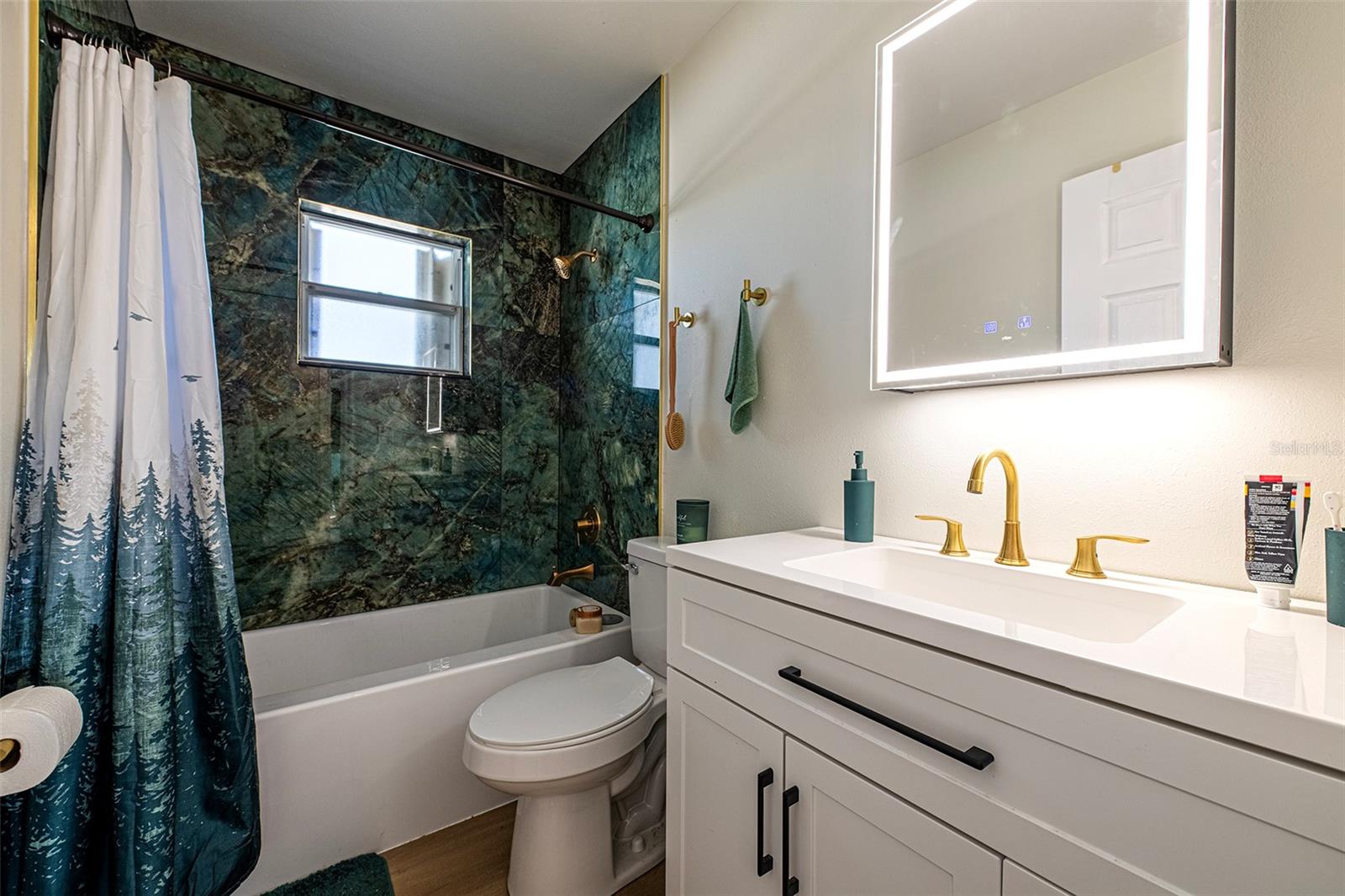 6401 CEDARBROOK DRIVE S