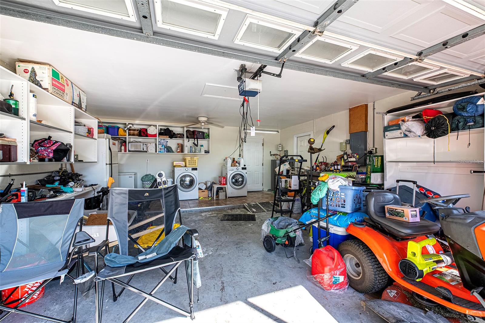 AUTUMN RUN - Residential