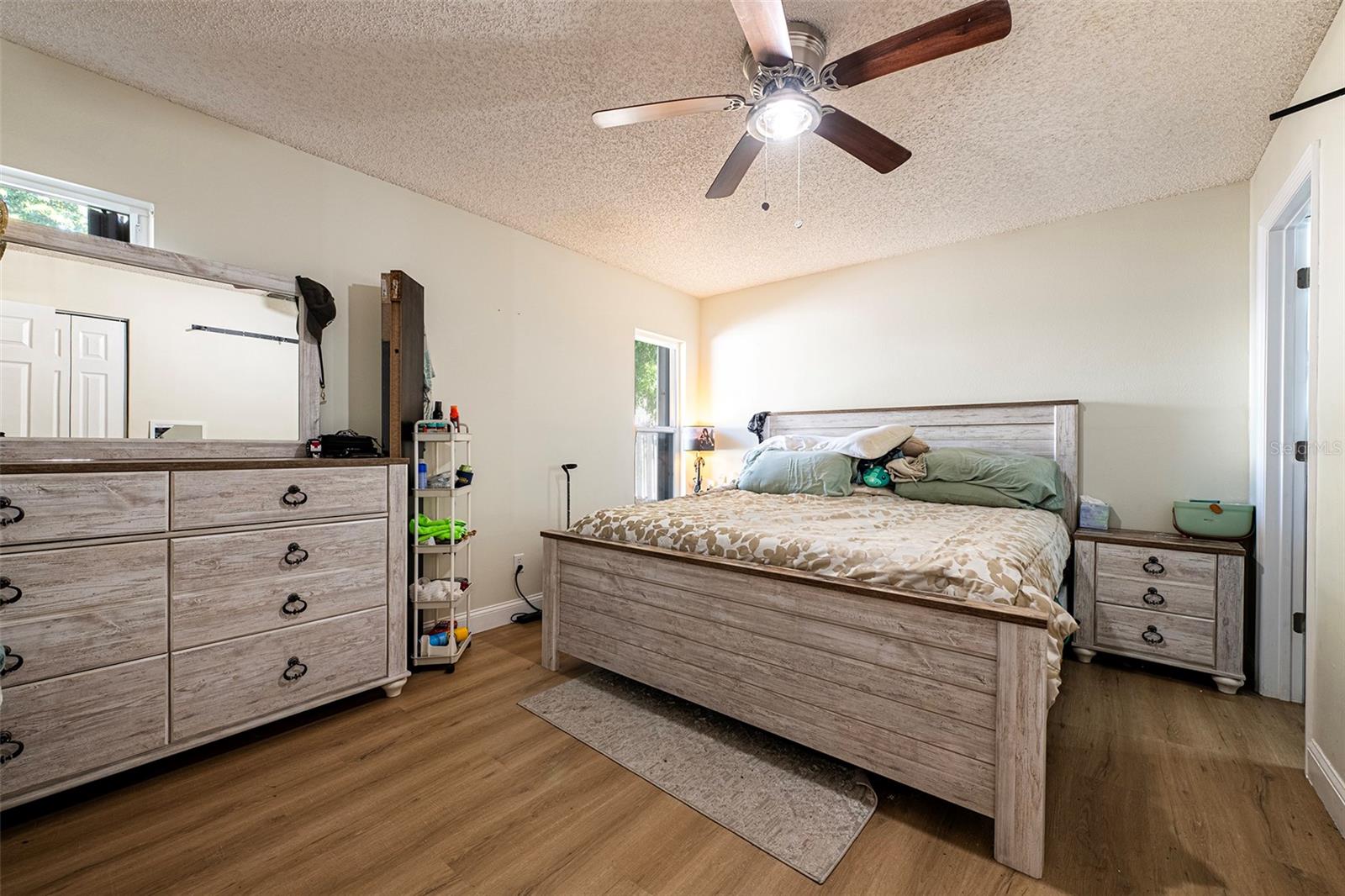 AUTUMN RUN - Residential