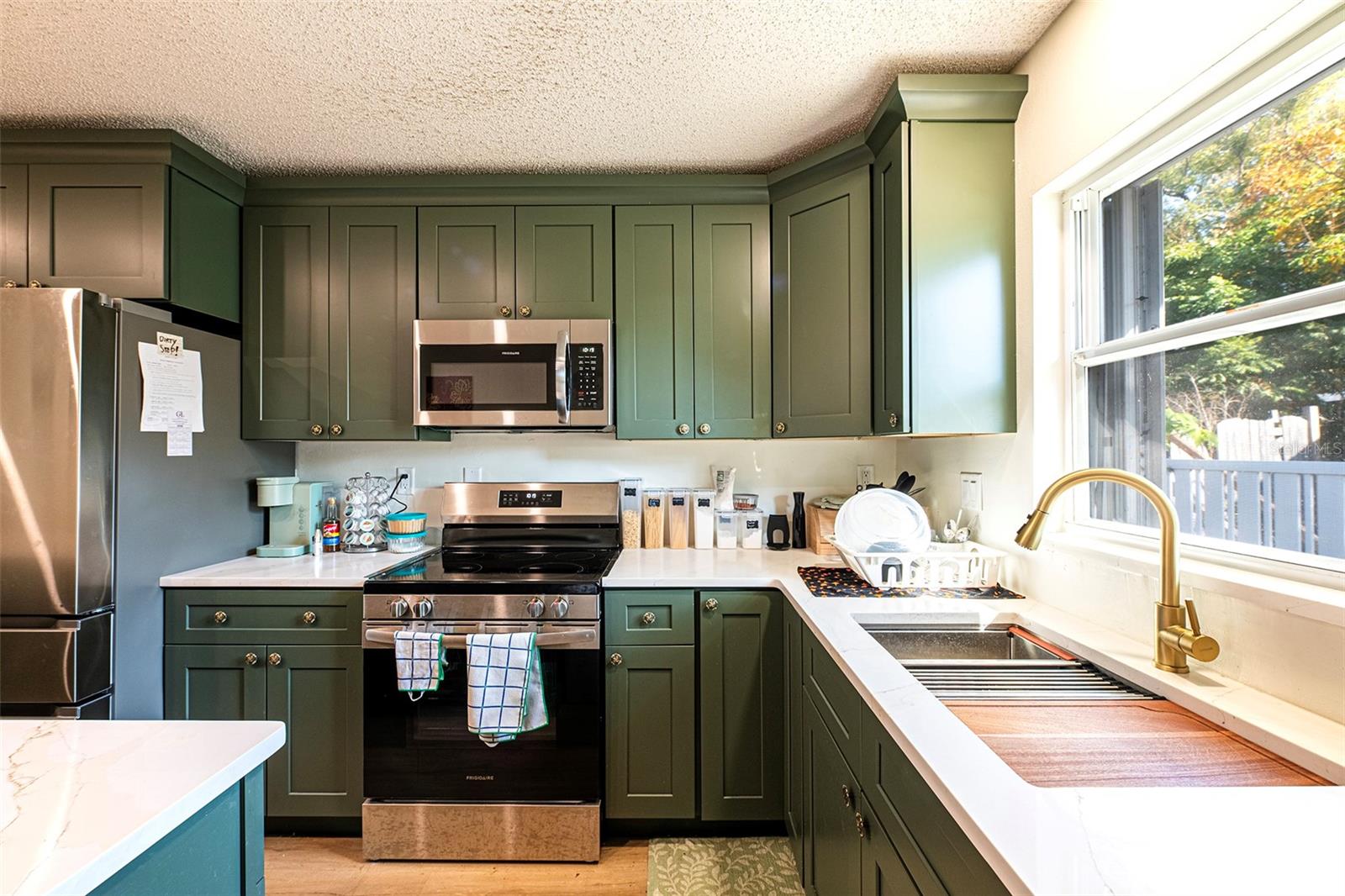 6401 CEDARBROOK DRIVE S