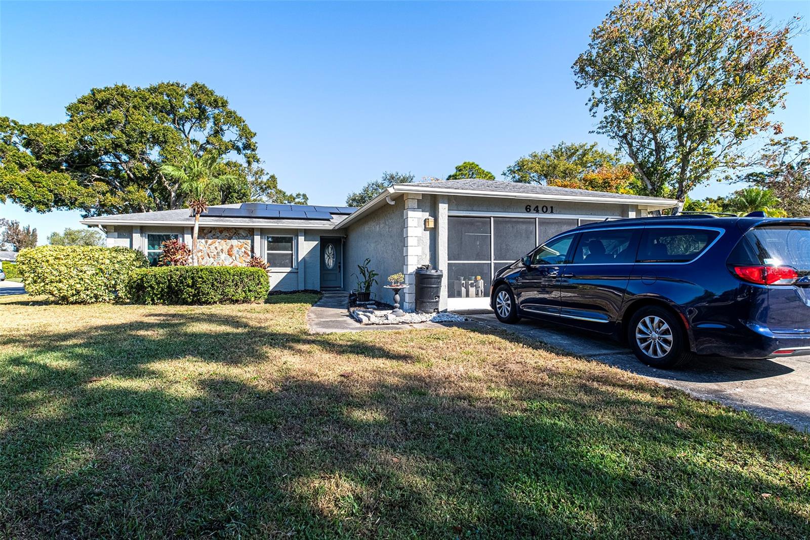 AUTUMN RUN - Residential