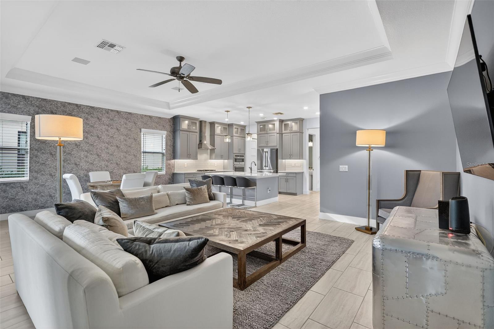 SANCTUARY COVE - Residential