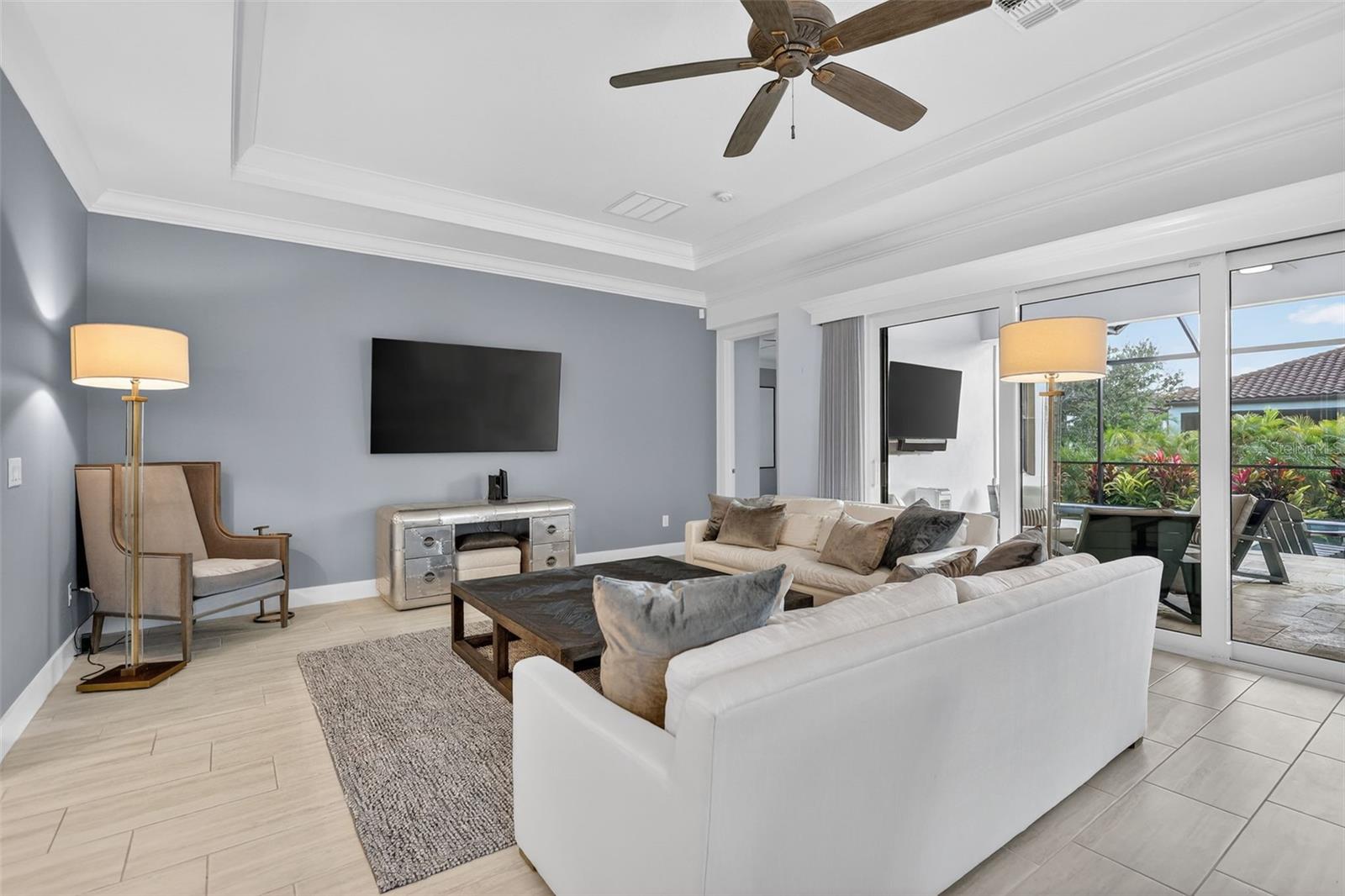 SANCTUARY COVE - Residential