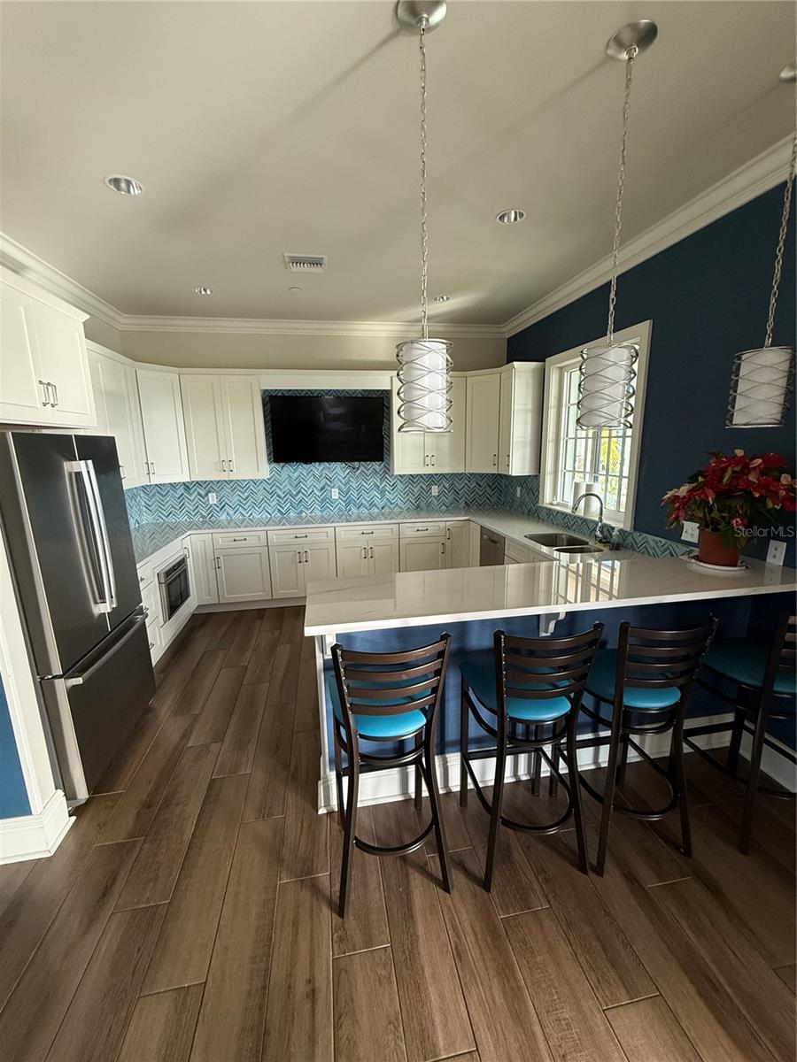 SANCTUARY COVE - Residential