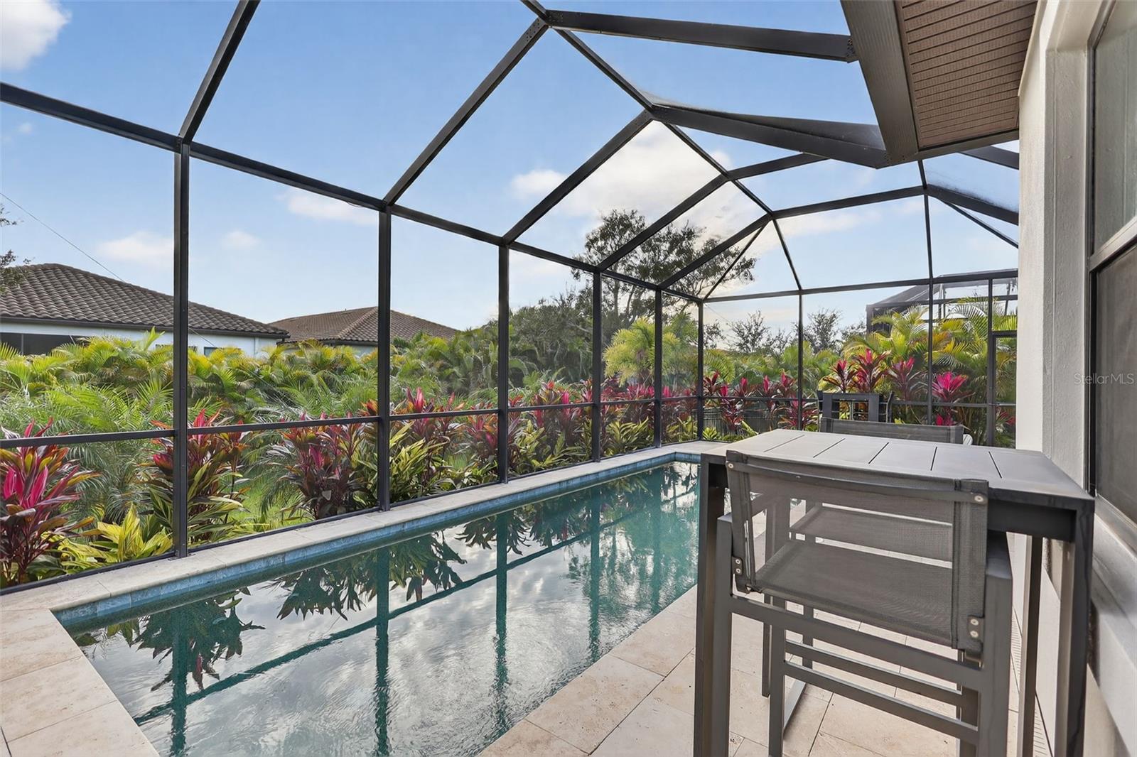 SANCTUARY COVE - Residential