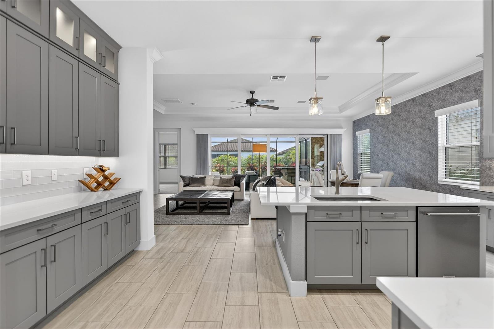 SANCTUARY COVE - Residential