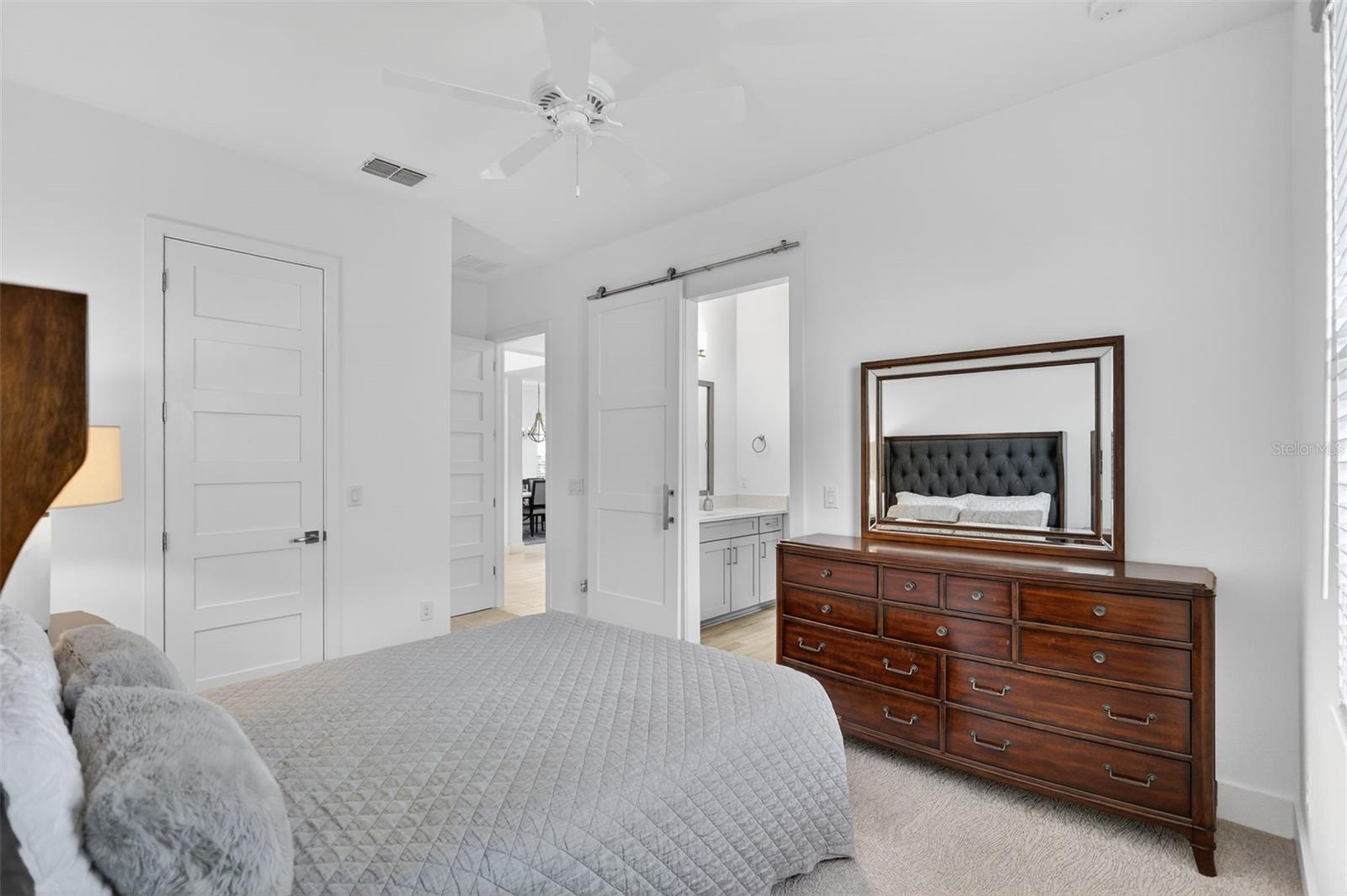 SANCTUARY COVE - Residential