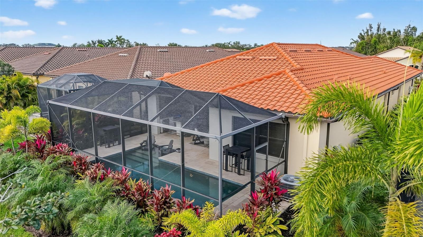 SANCTUARY COVE - Residential