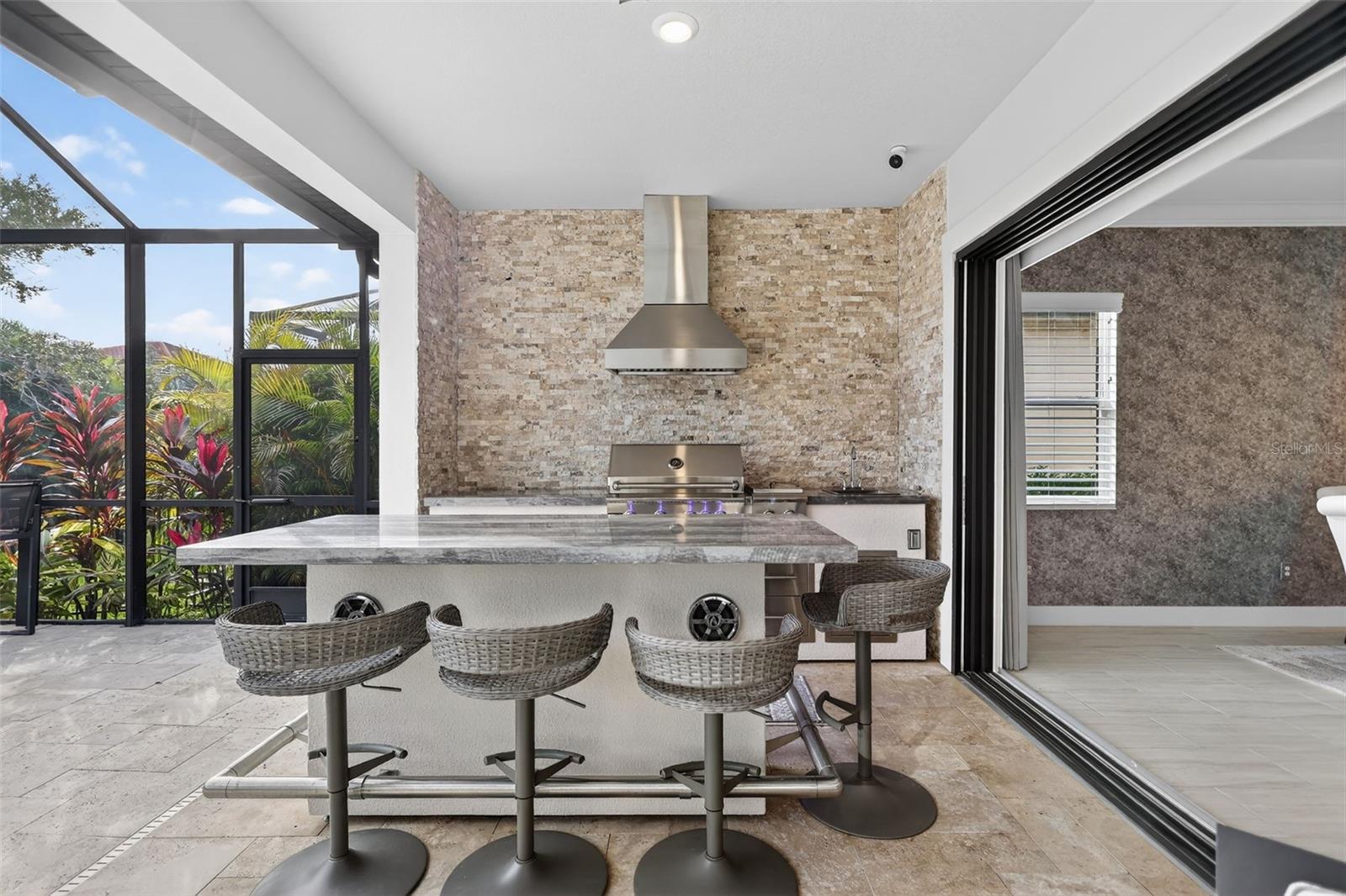 SANCTUARY COVE - Residential