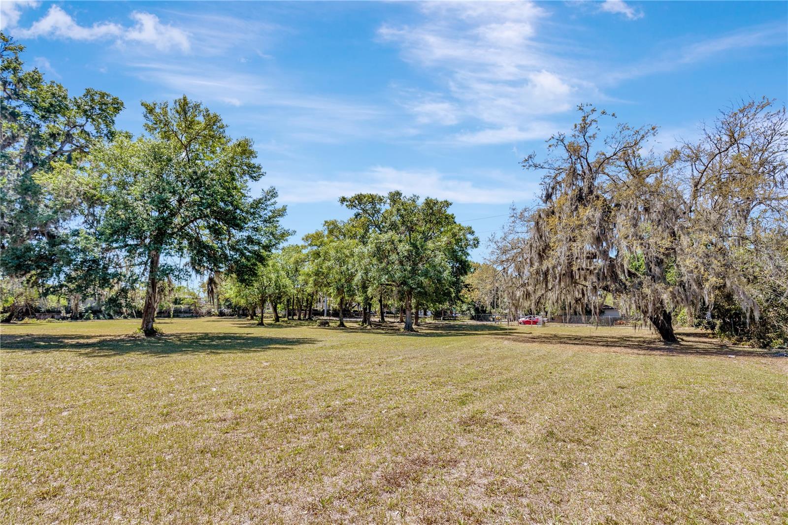 BETTY JEAN HEIGHTS - Land