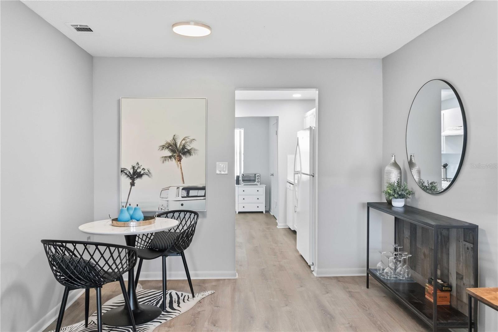 PARADISE SHORES - Residential