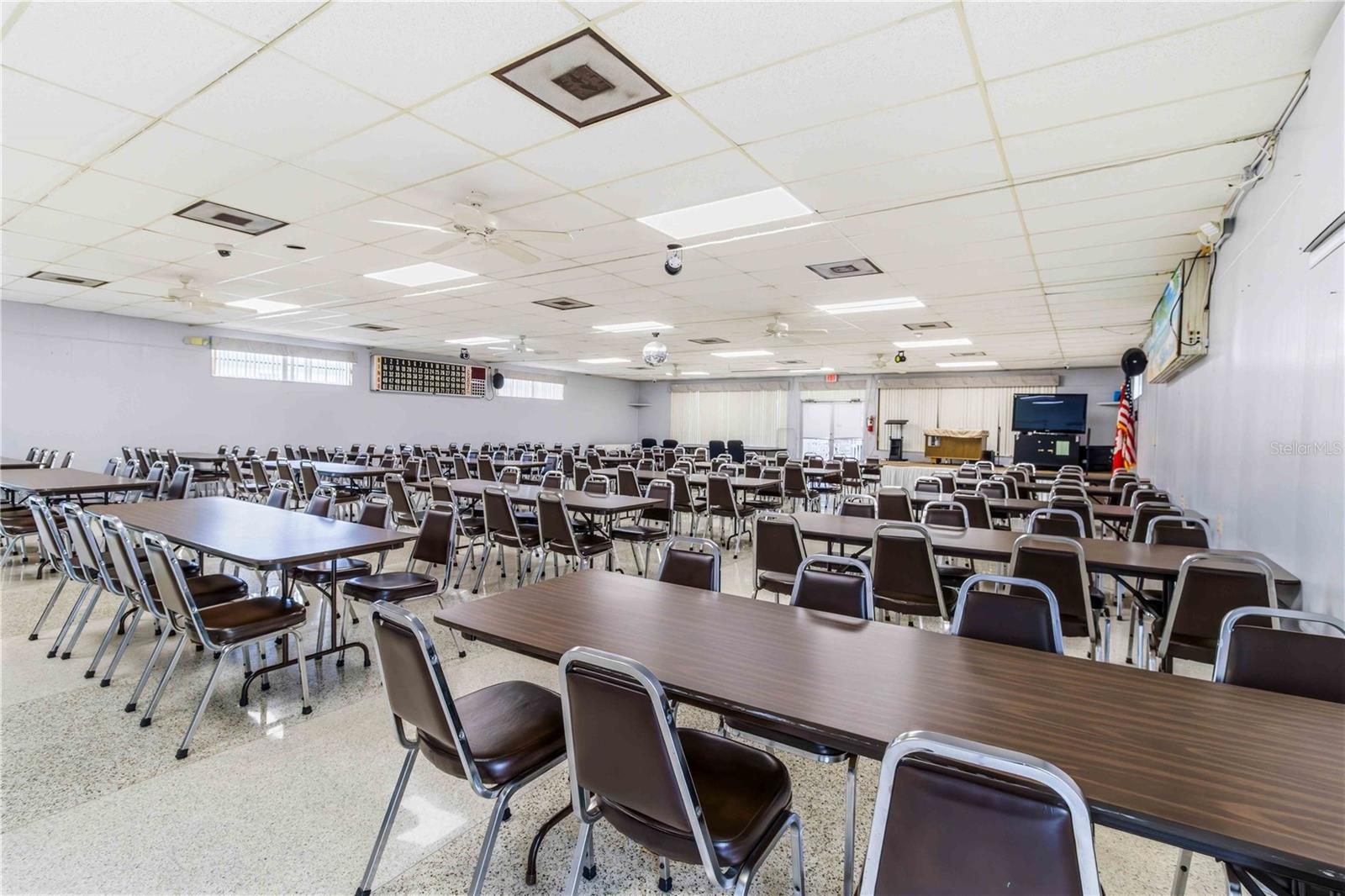 PARADISE SHORES - Residential