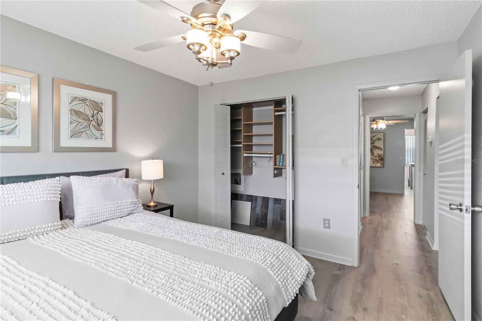 PARADISE SHORES - Residential