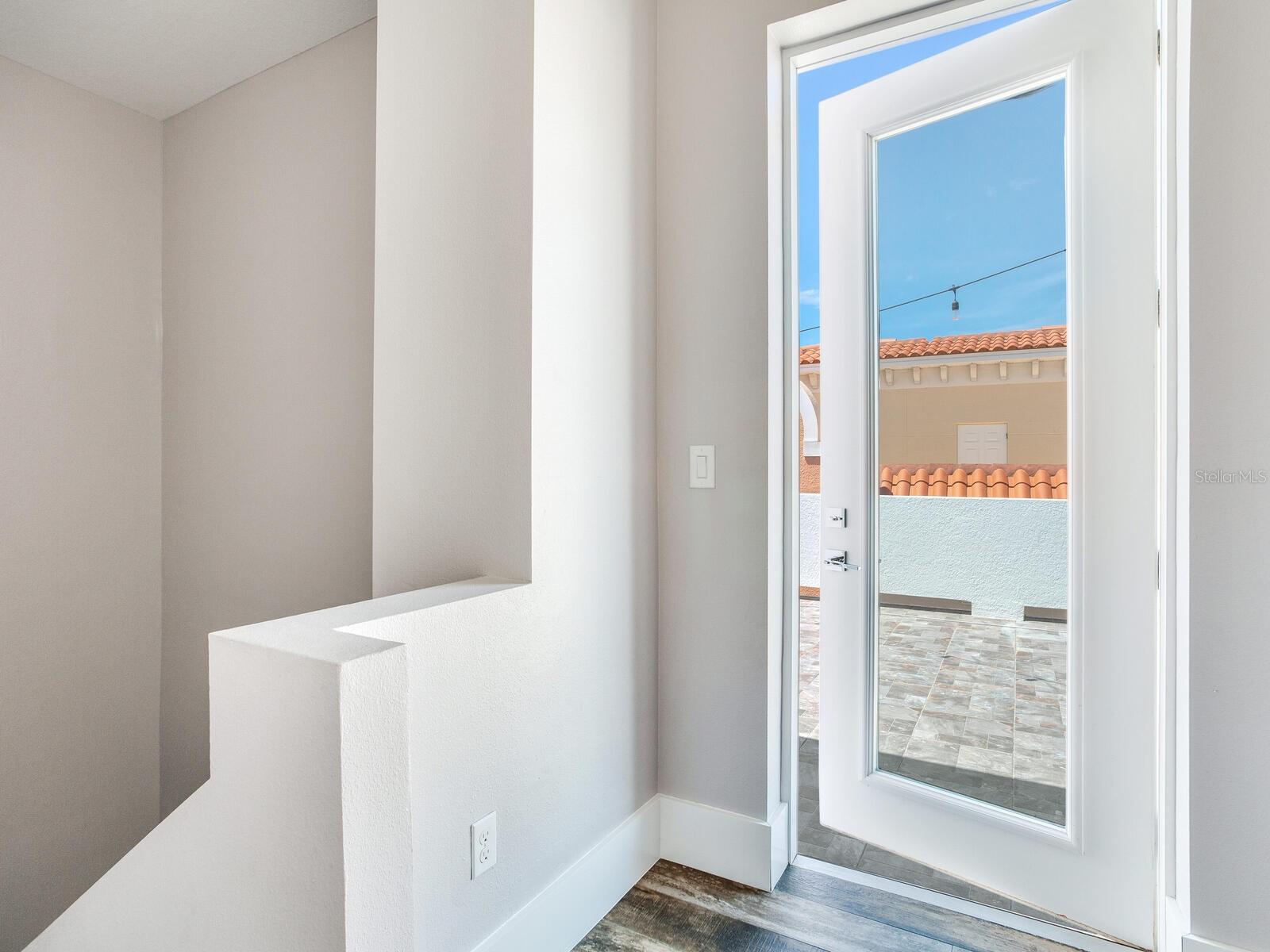 GAY SHORES - Residential Lease